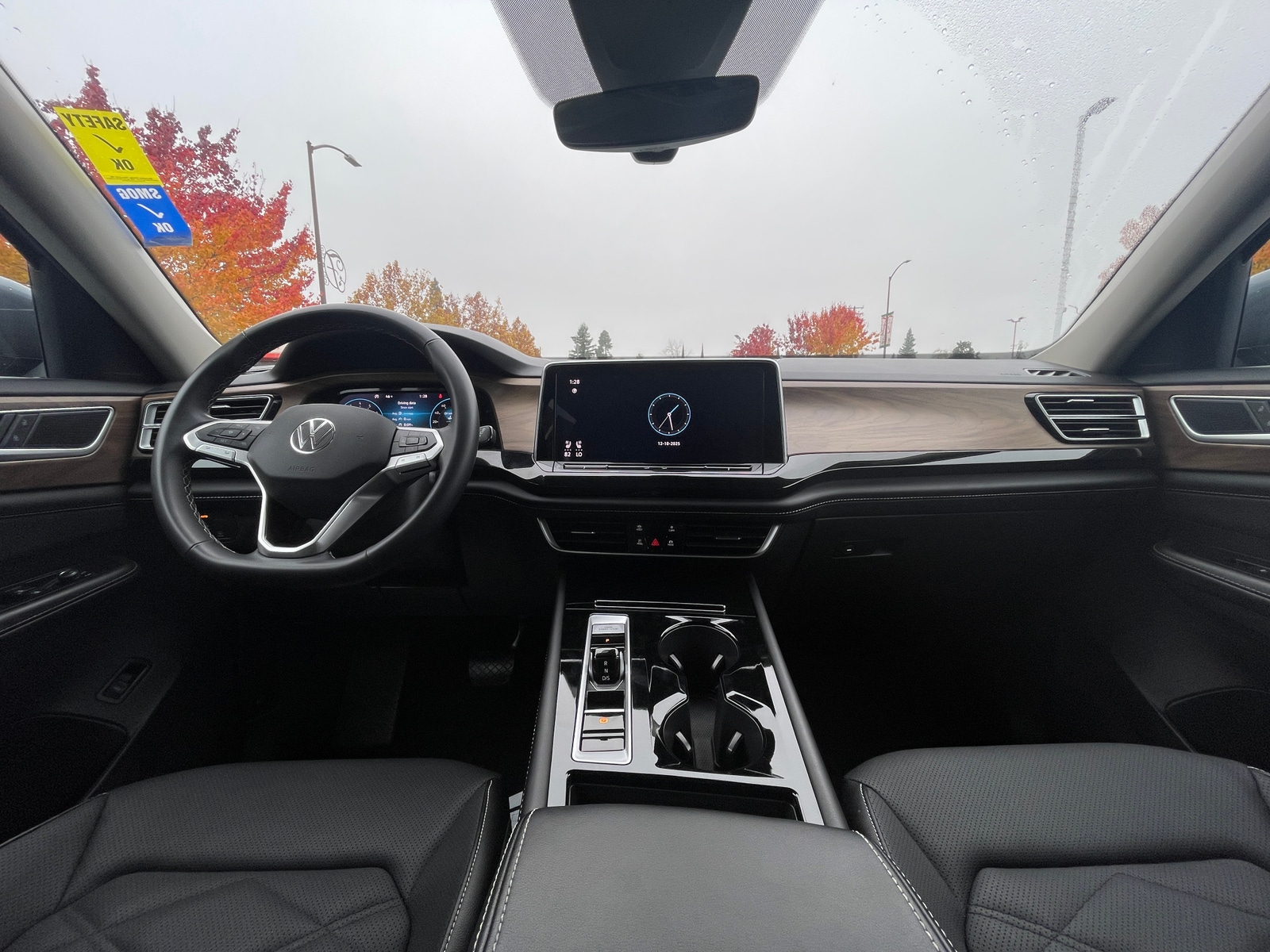 Thumbnail: 2025 Volkswagen Atlas - 3