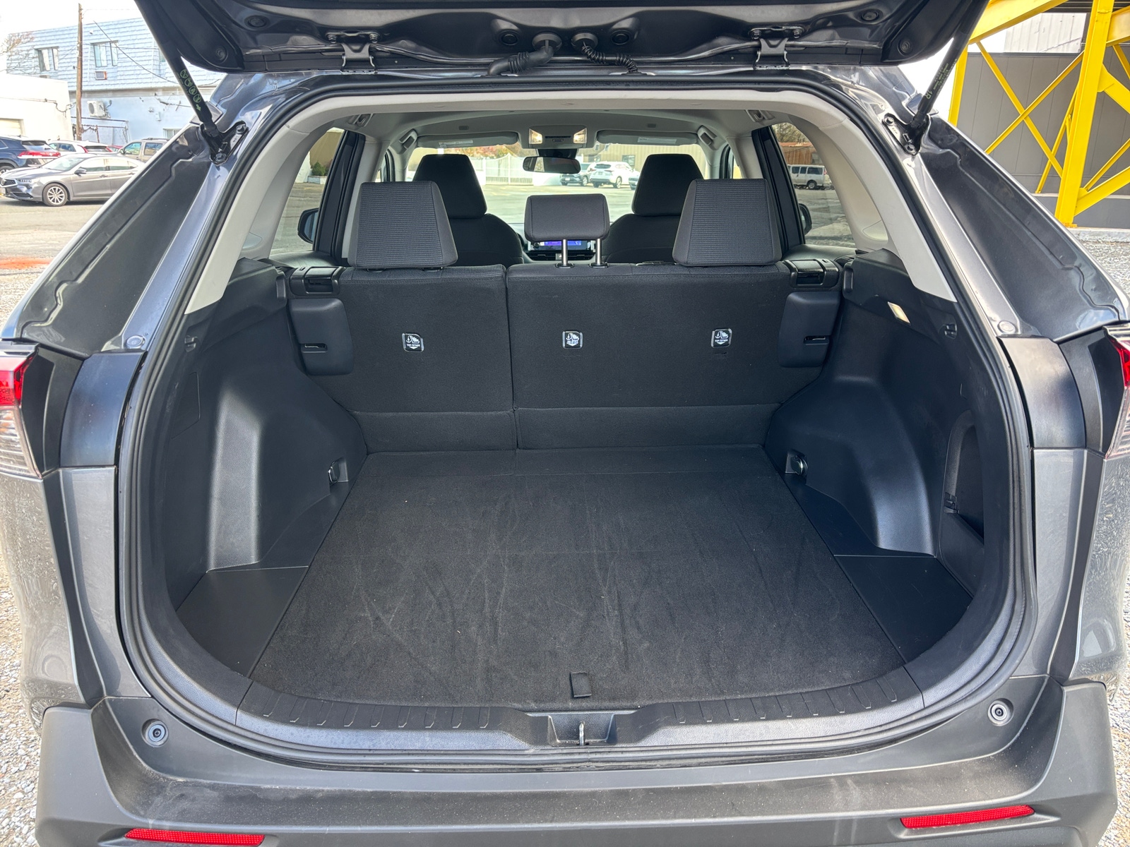 Thumbnail: 2025 Toyota RAV4 - 5