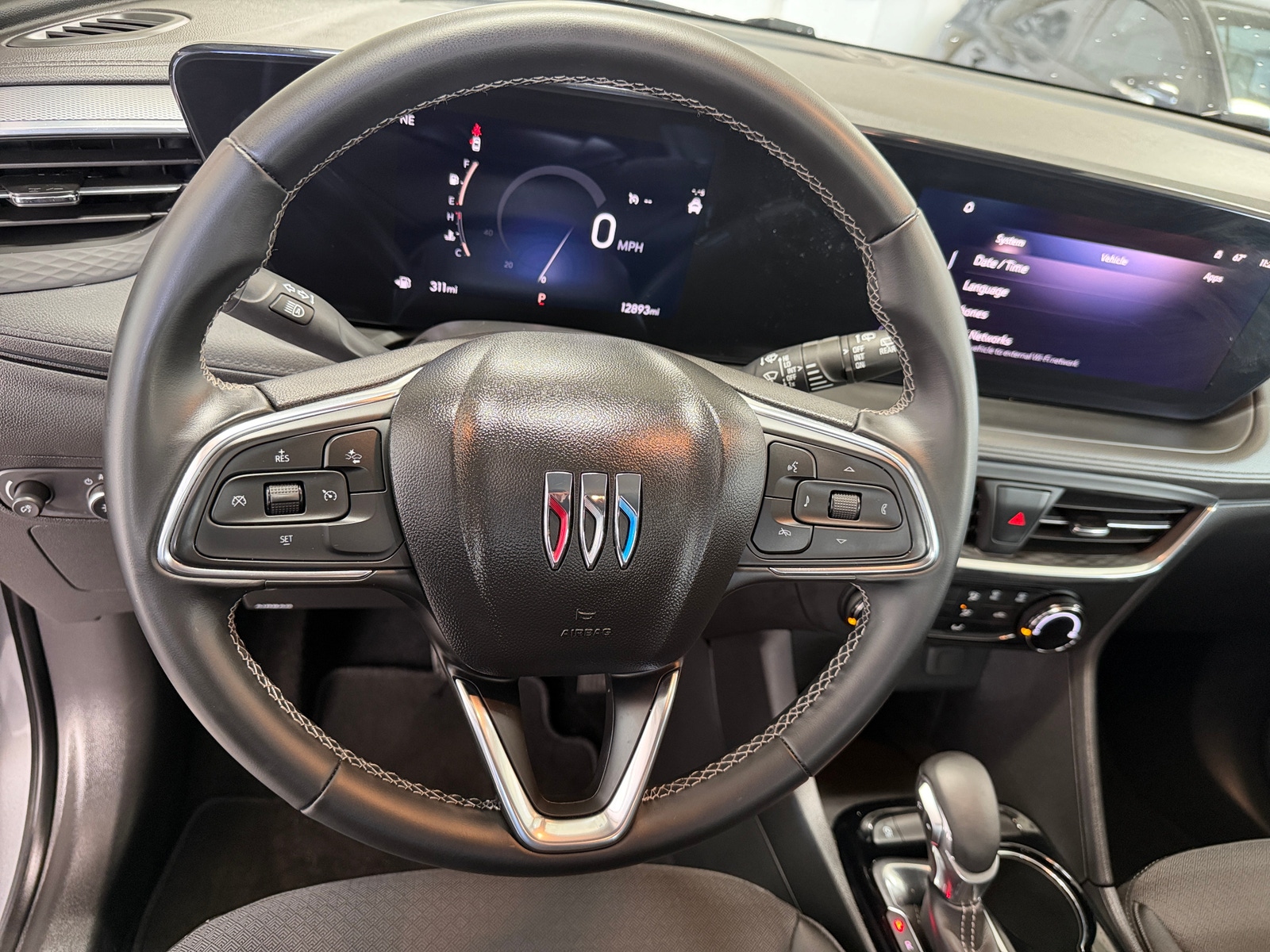 Thumbnail: 2025 Buick Encore GX - 5