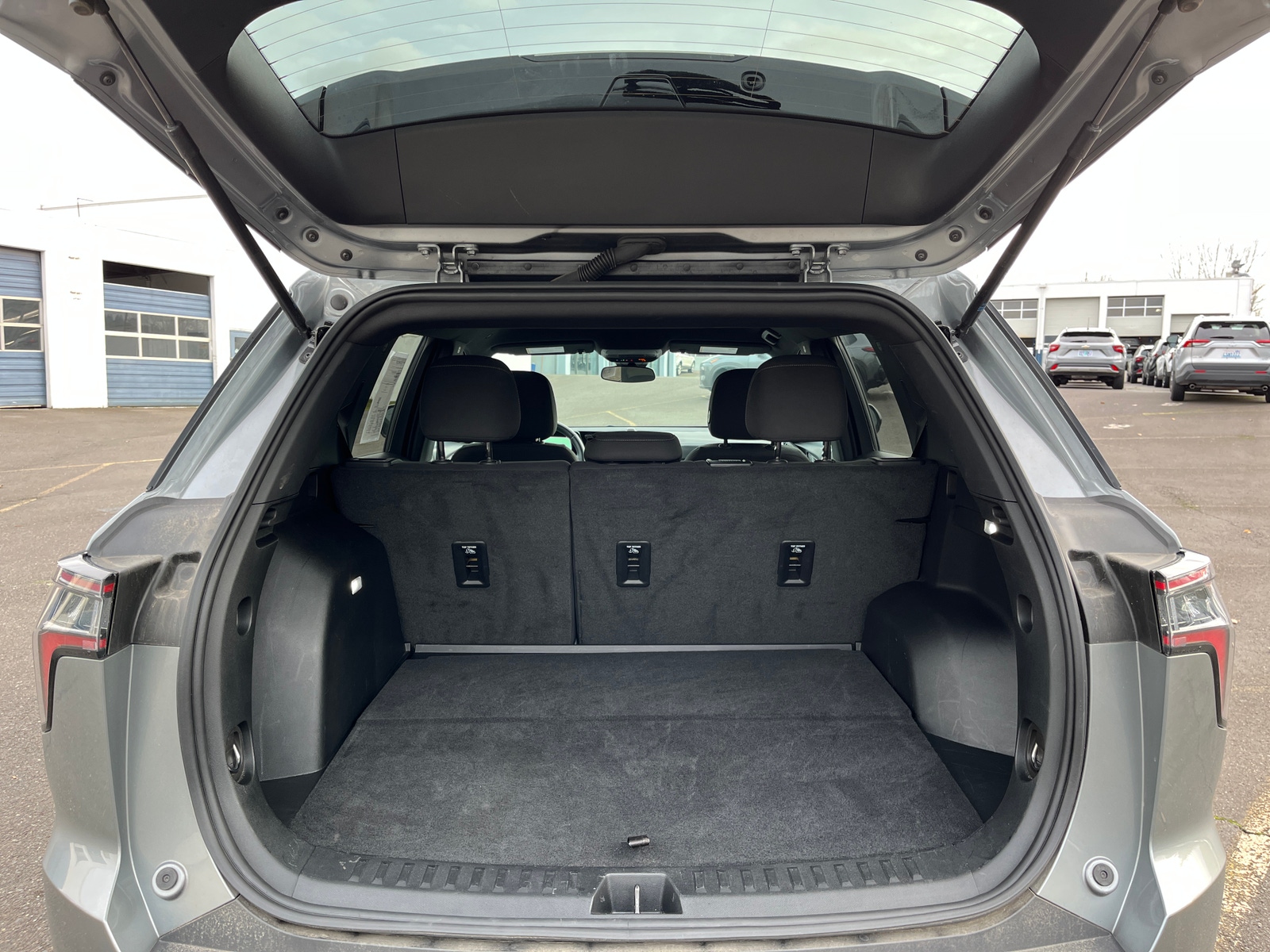 Thumbnail: 2025 Chevrolet Equinox - 6