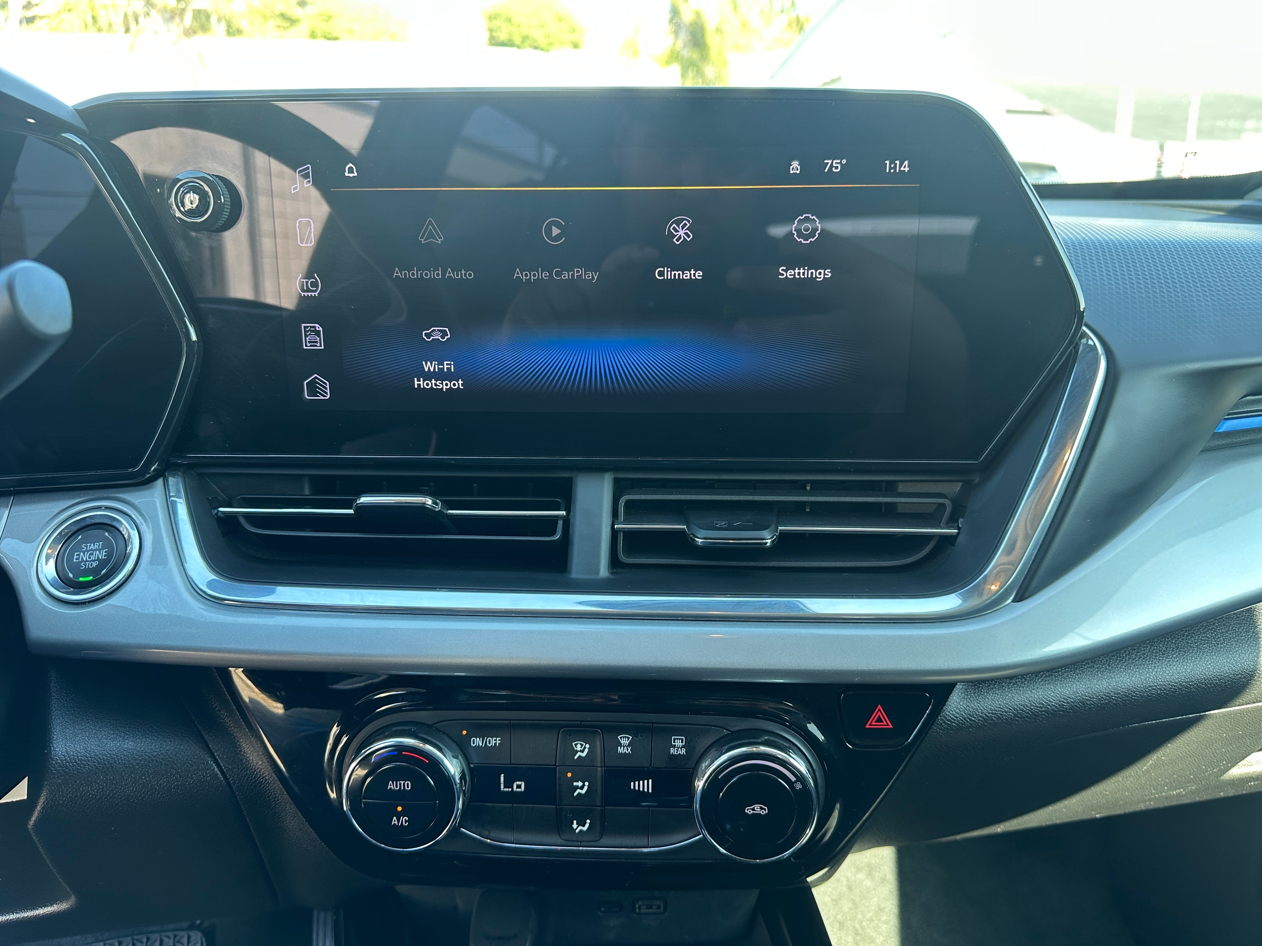 Thumbnail: 2025 Chevrolet Trax - 4