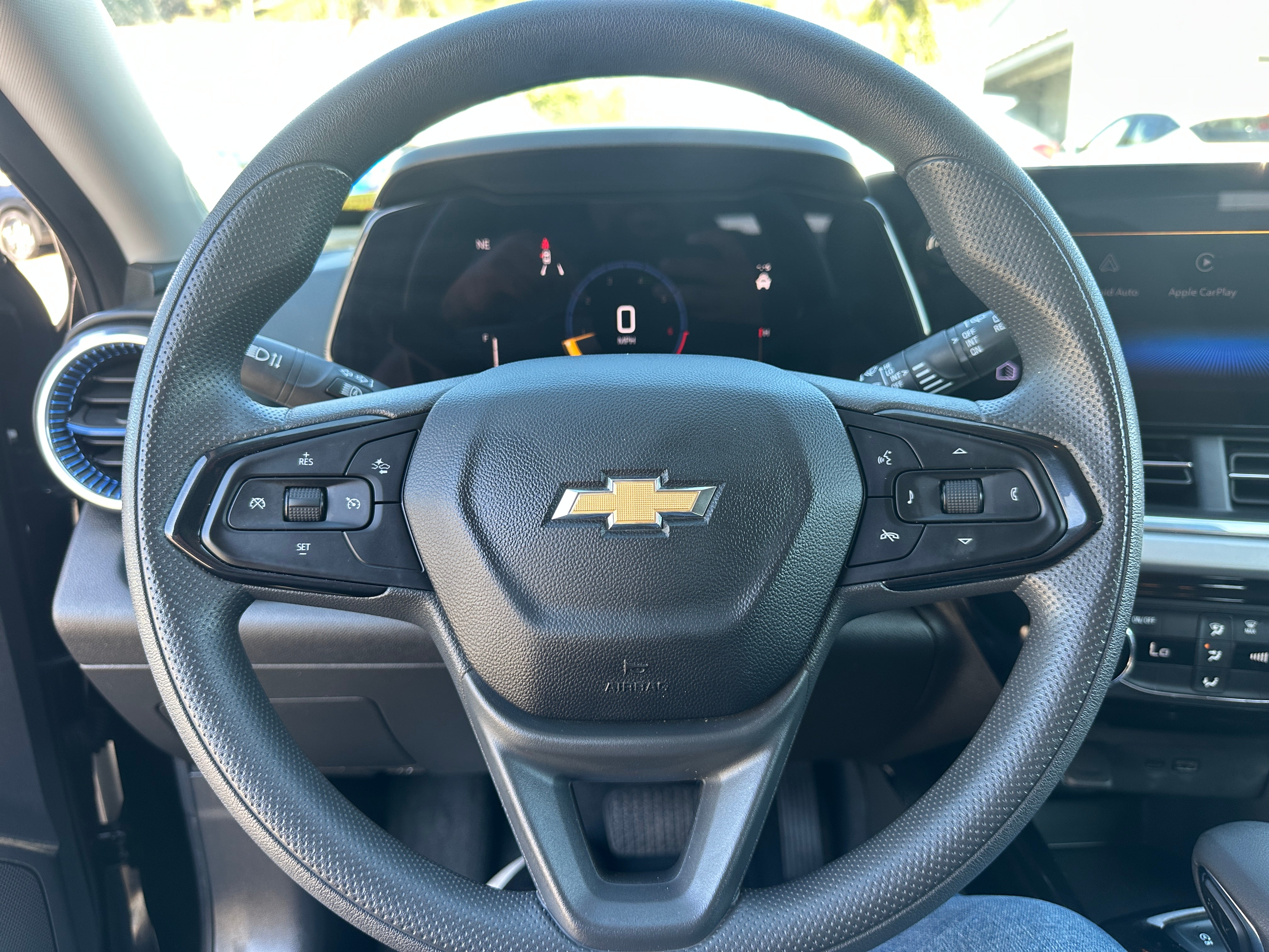 Thumbnail: 2025 Chevrolet Trax - 5