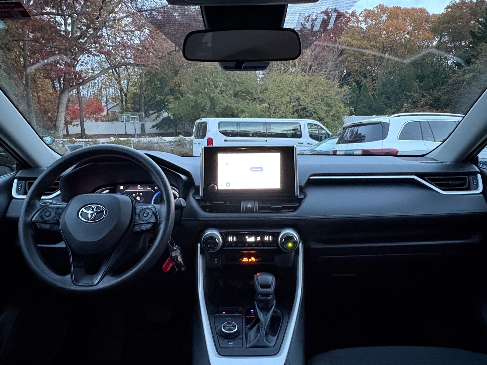 Thumbnail: 2025 Toyota RAV4 - 3