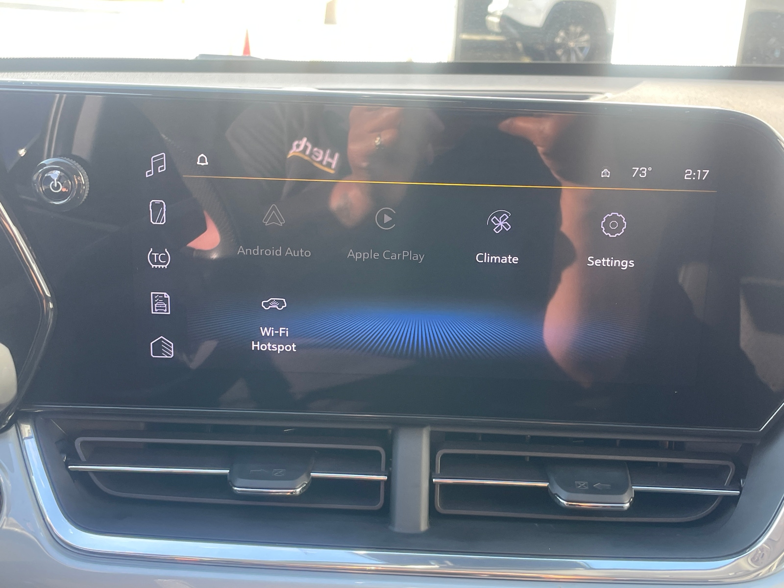 Thumbnail: 2025 Chevrolet Trax - 4