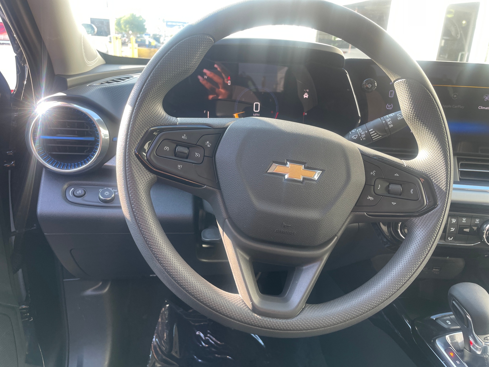 Thumbnail: 2025 Chevrolet Trax - 5