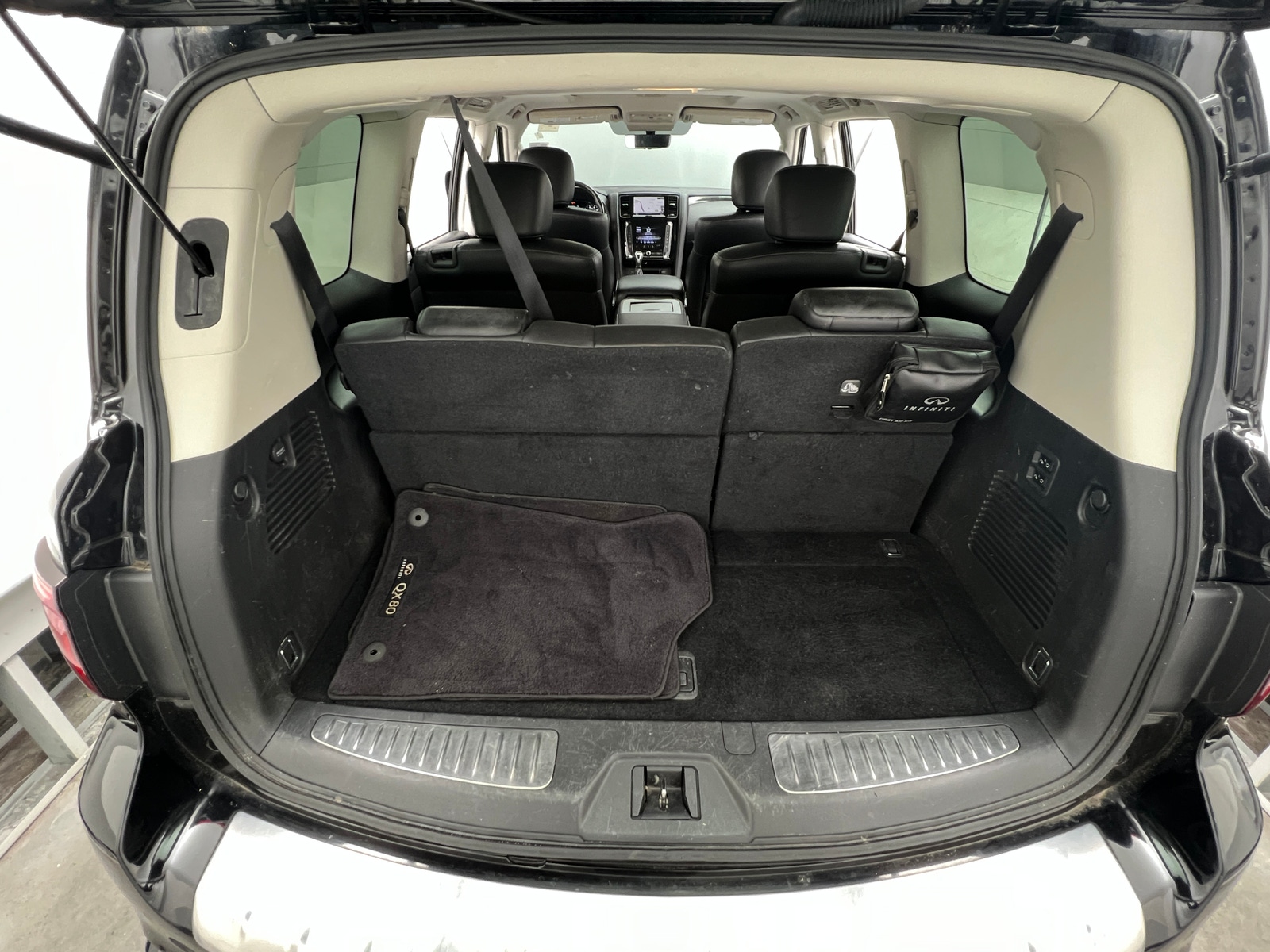 Thumbnail: 2021 INFINITI QX80 - 6