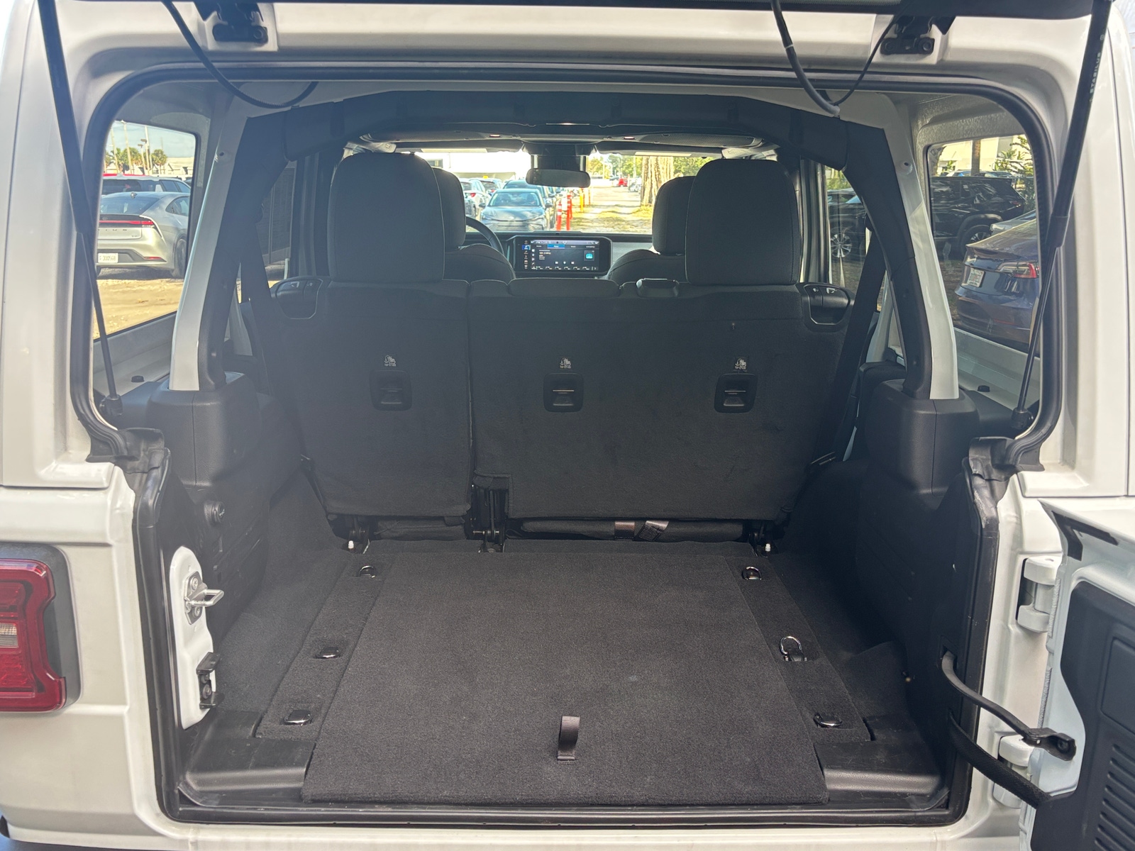 Thumbnail: 2025 Jeep Wrangler - 6