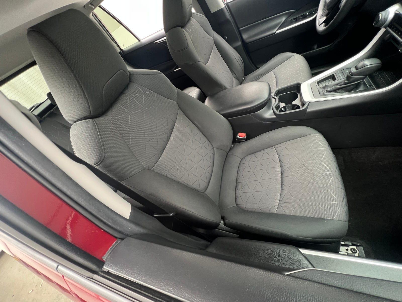 Thumbnail: 2020 Toyota RAV4 - 2