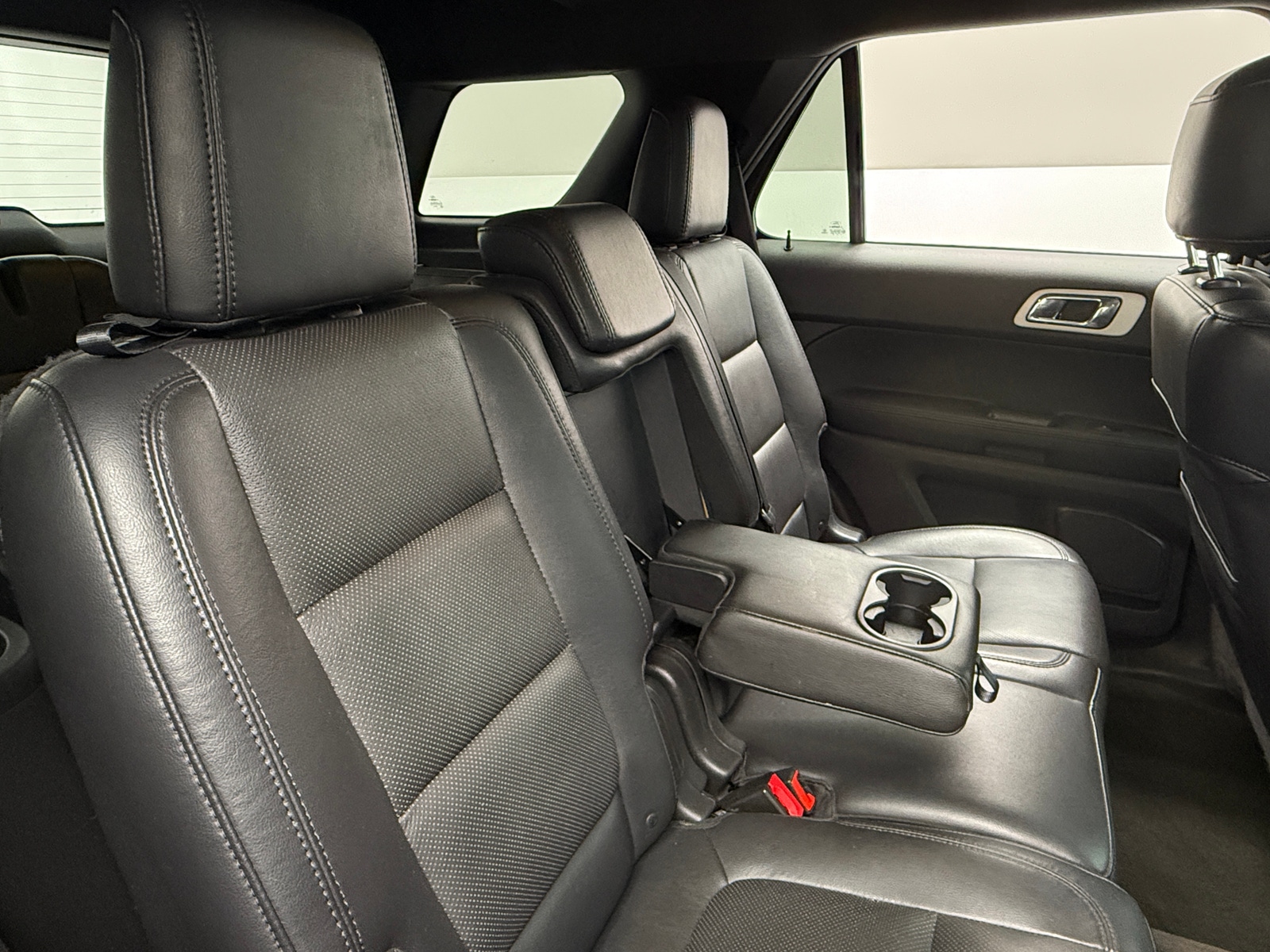 Thumbnail: 2015 Ford Explorer - 5