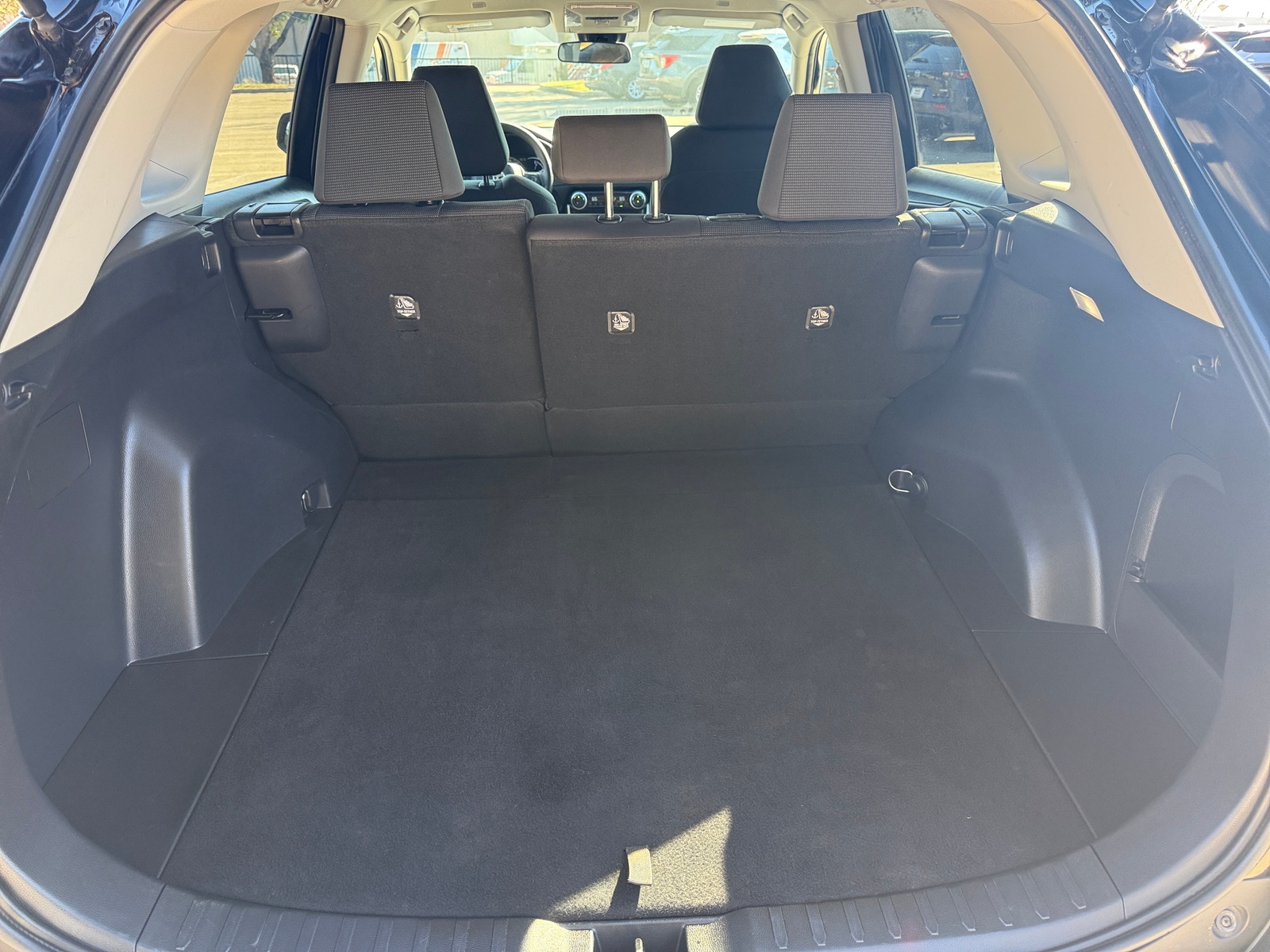 Thumbnail: 2025 Toyota RAV4 - 6