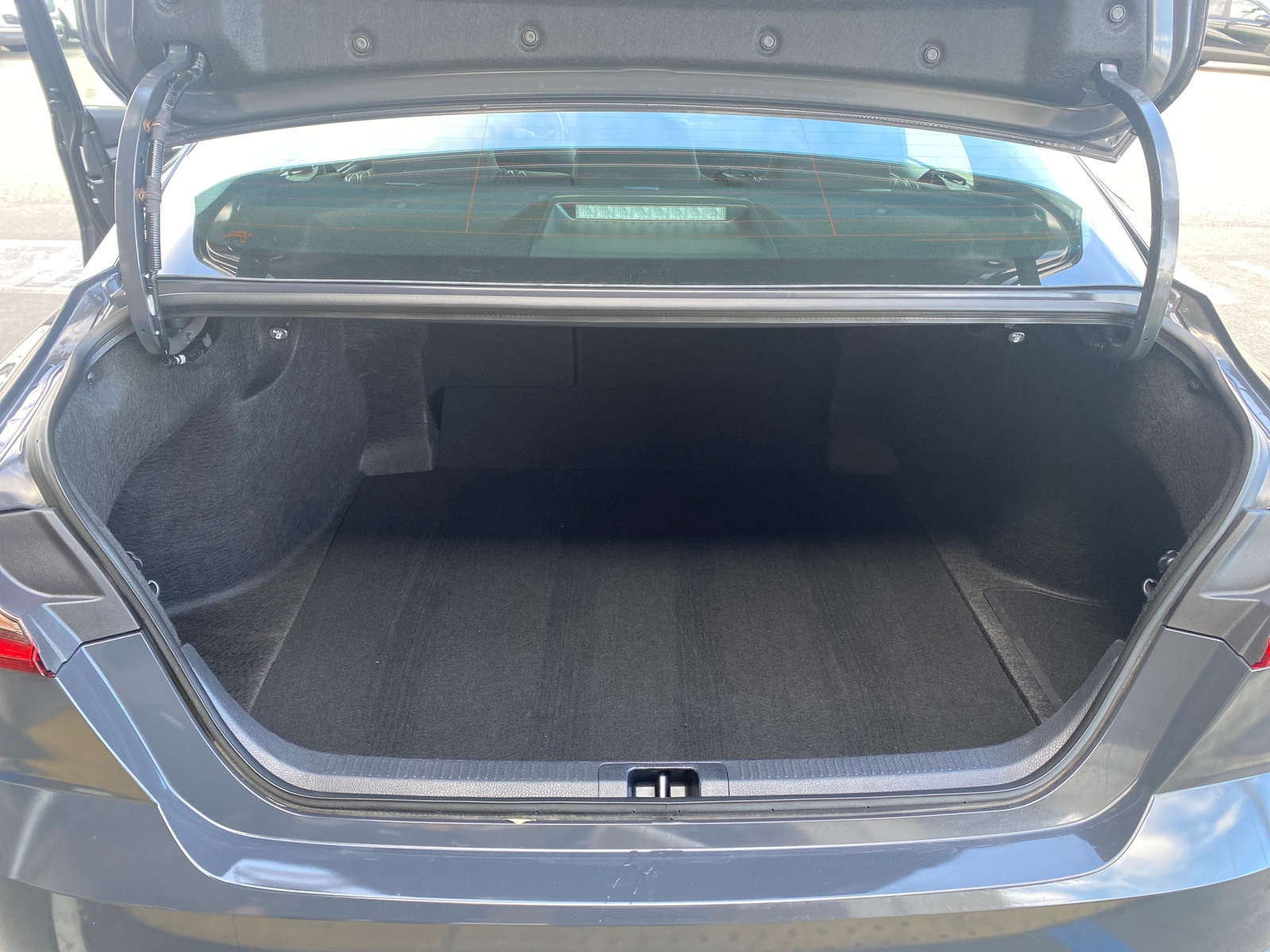 Thumbnail: 2025 Toyota Camry - 6