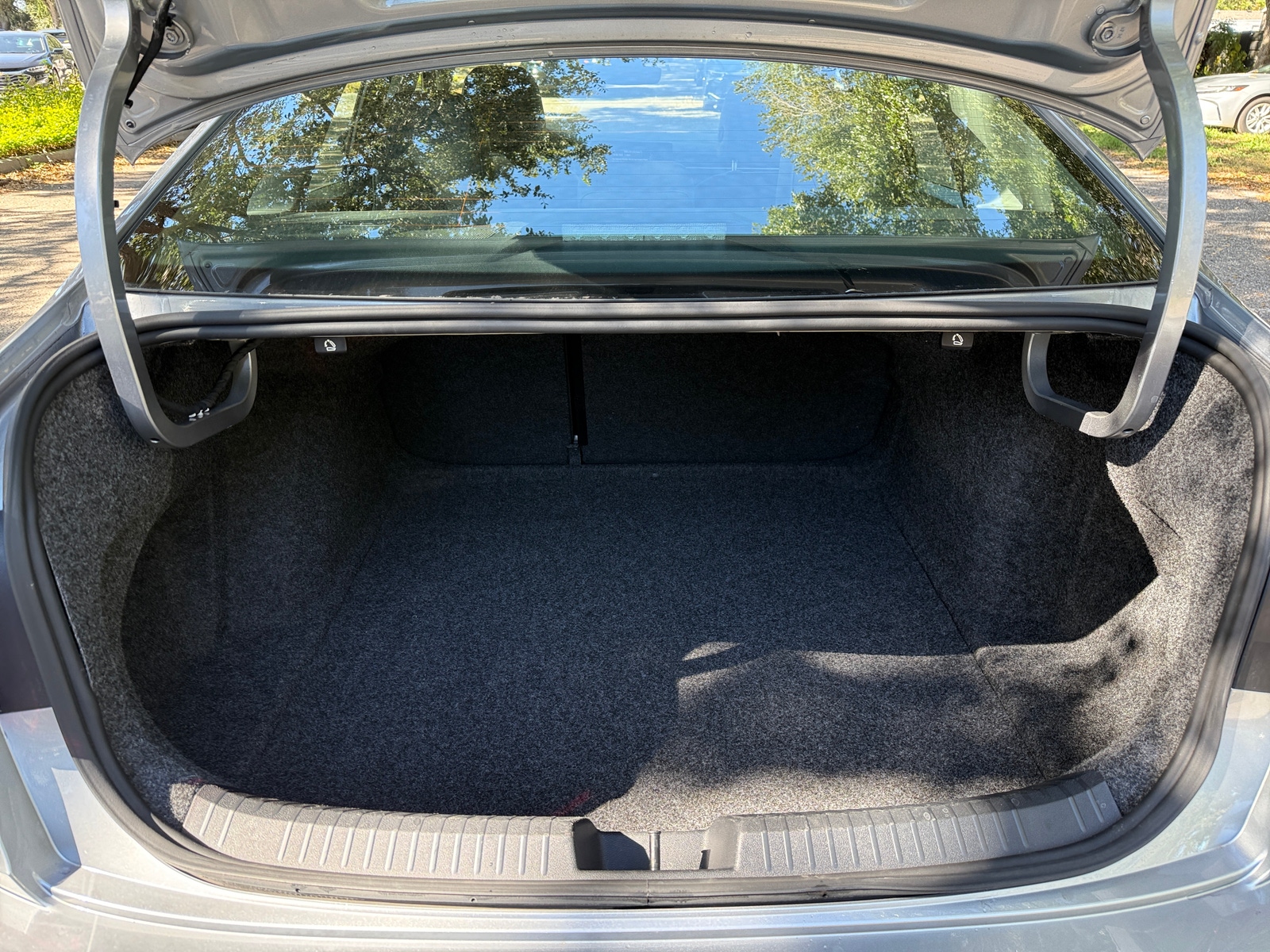 Thumbnail: 2025 Volkswagen Jetta - 4