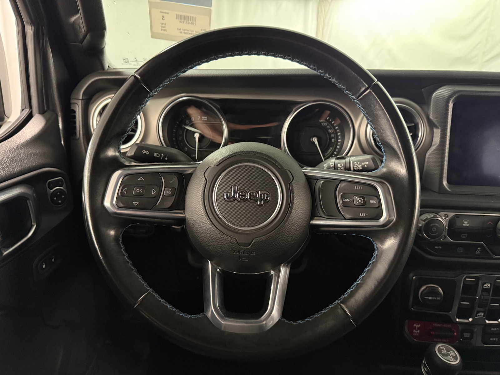 Thumbnail: 2022 Jeep Wrangler - 5