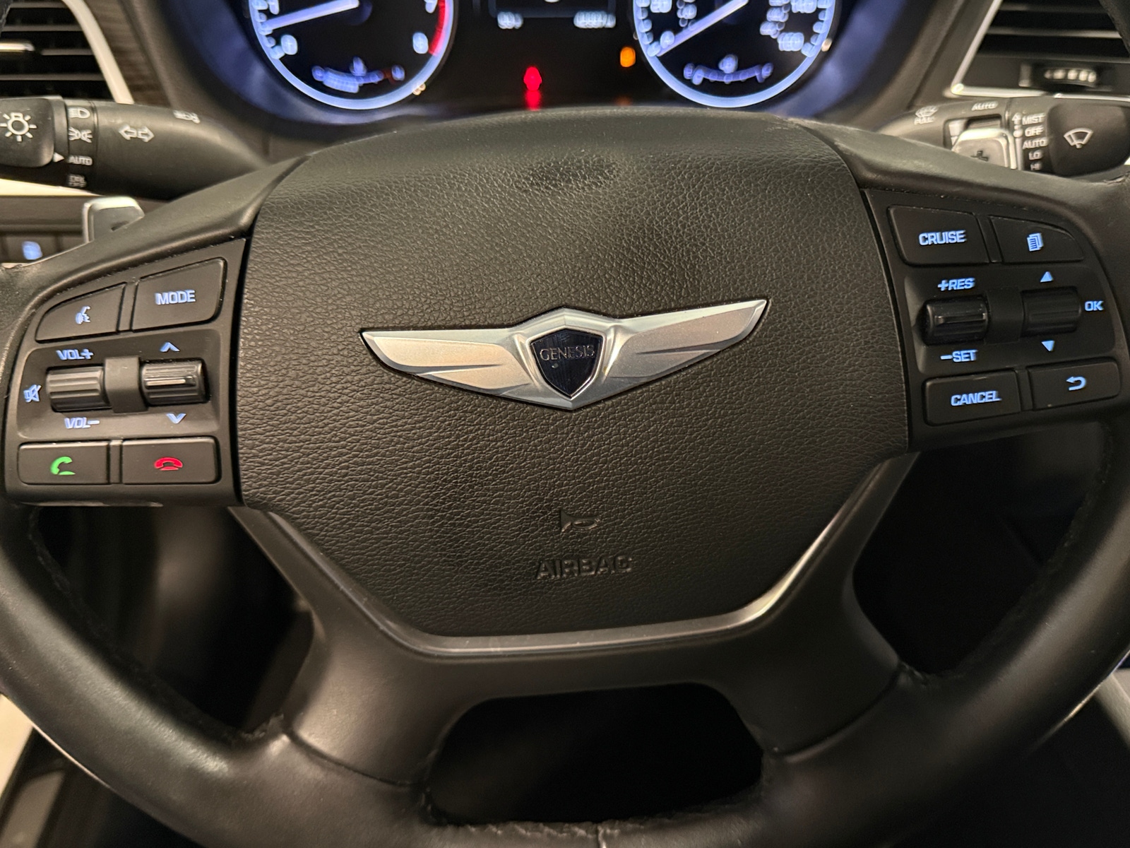 Thumbnail: 2015 Hyundai Genesis - 4