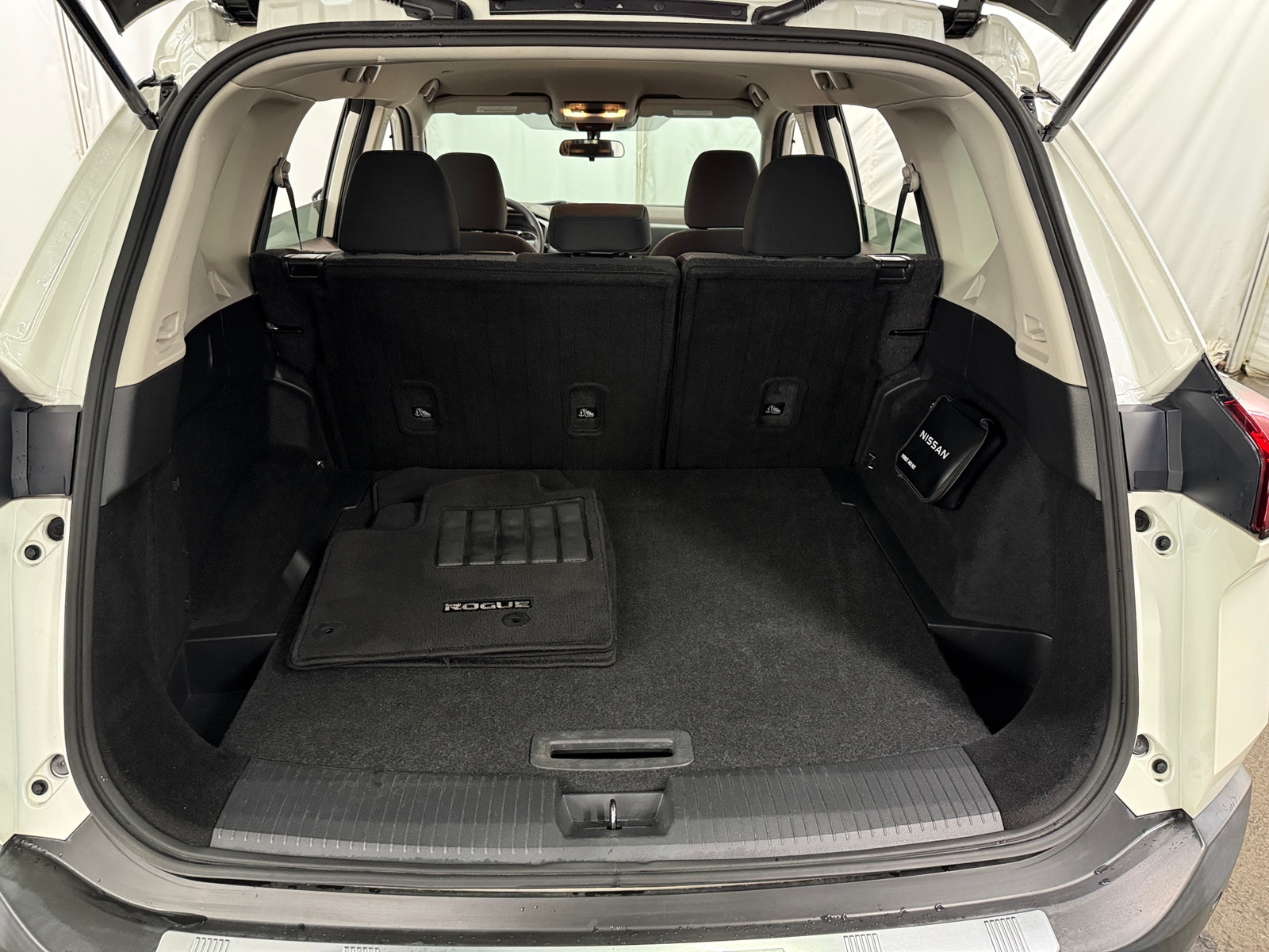 Thumbnail: 2023 Nissan Rogue - 7