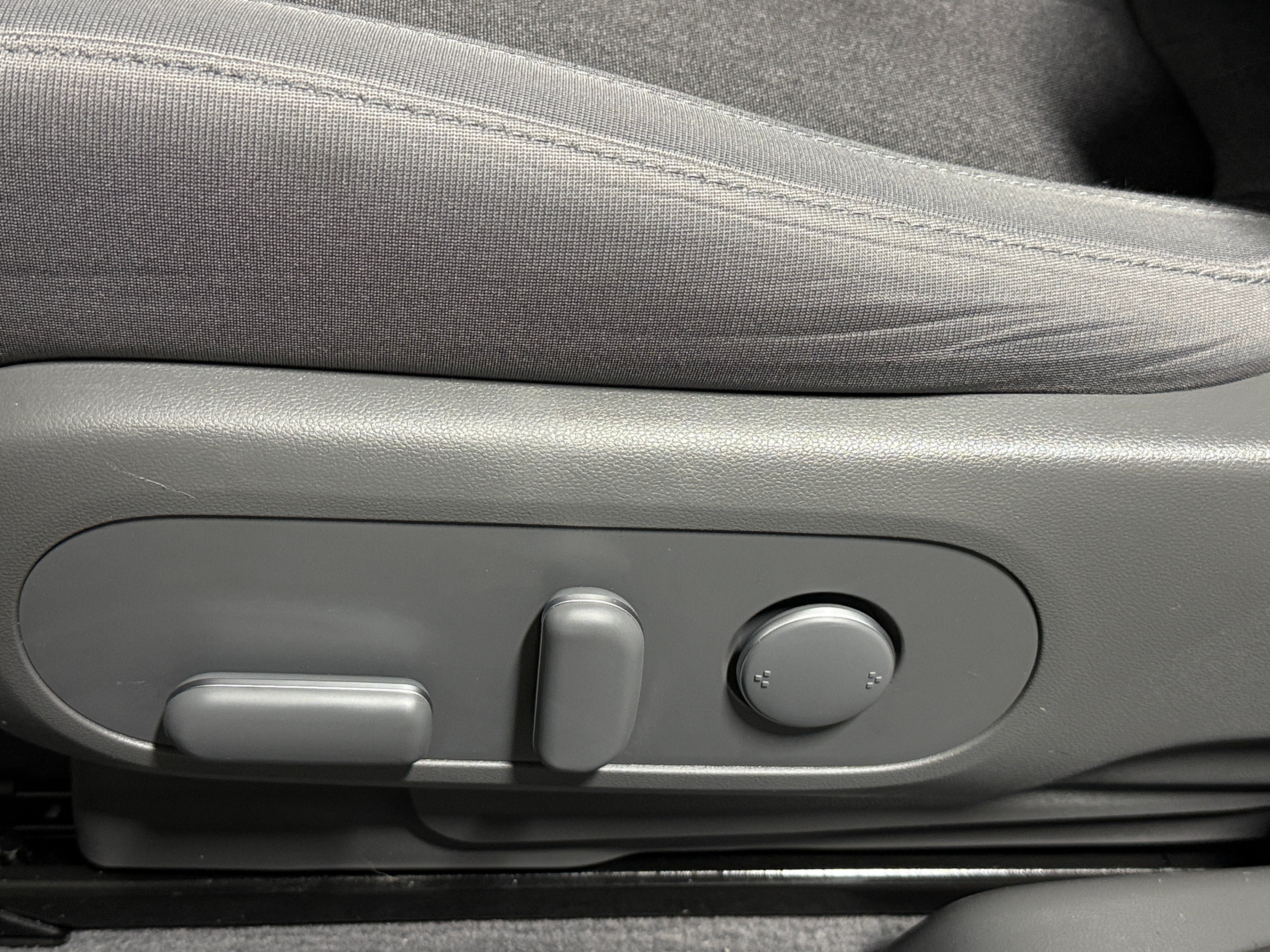 Used 2023 Hyundai IONIQ 5 SE with VIN KM8KMDAF2PU202344 for sale in Oak Creek, WI