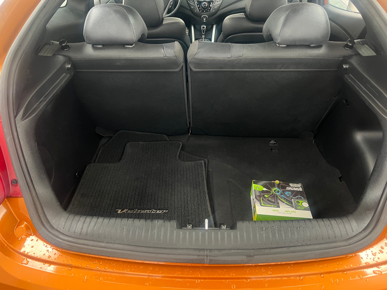 Thumbnail: 2016 Hyundai Veloster - 4