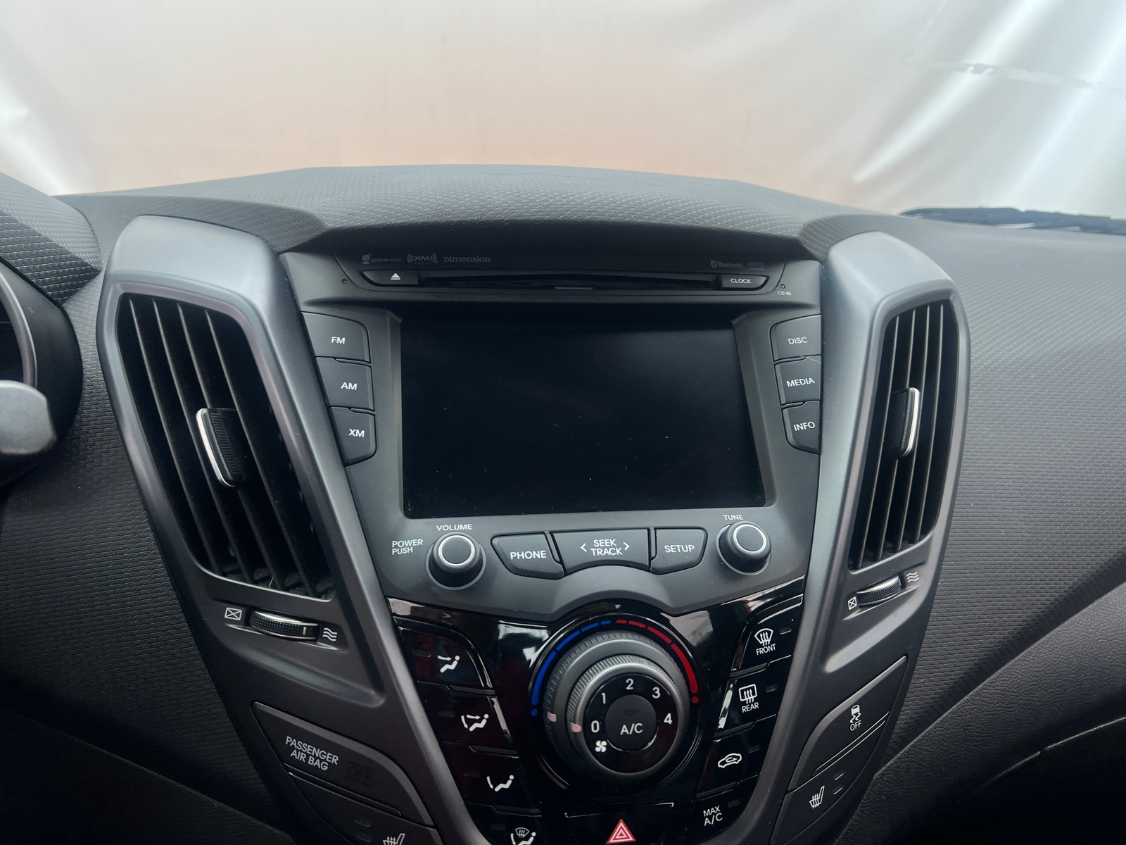 Thumbnail: 2016 Hyundai Veloster - 2