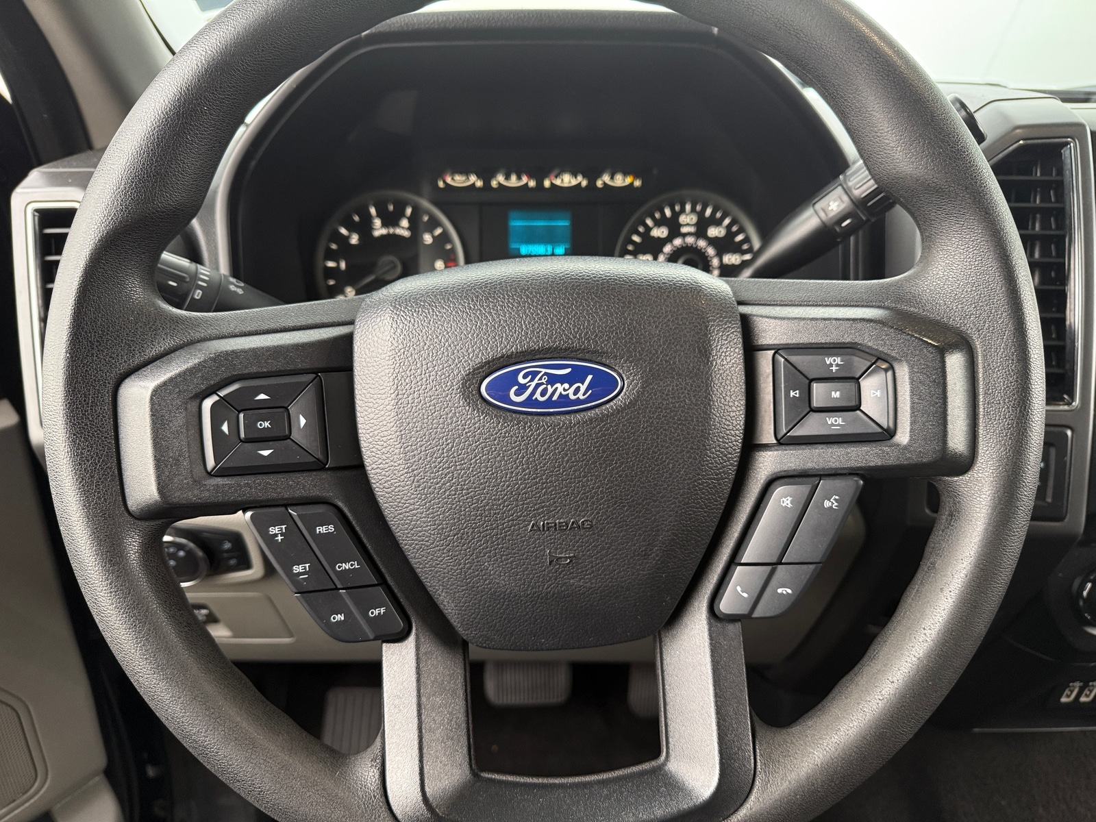 Thumbnail: 2020 Ford Econoline - 5