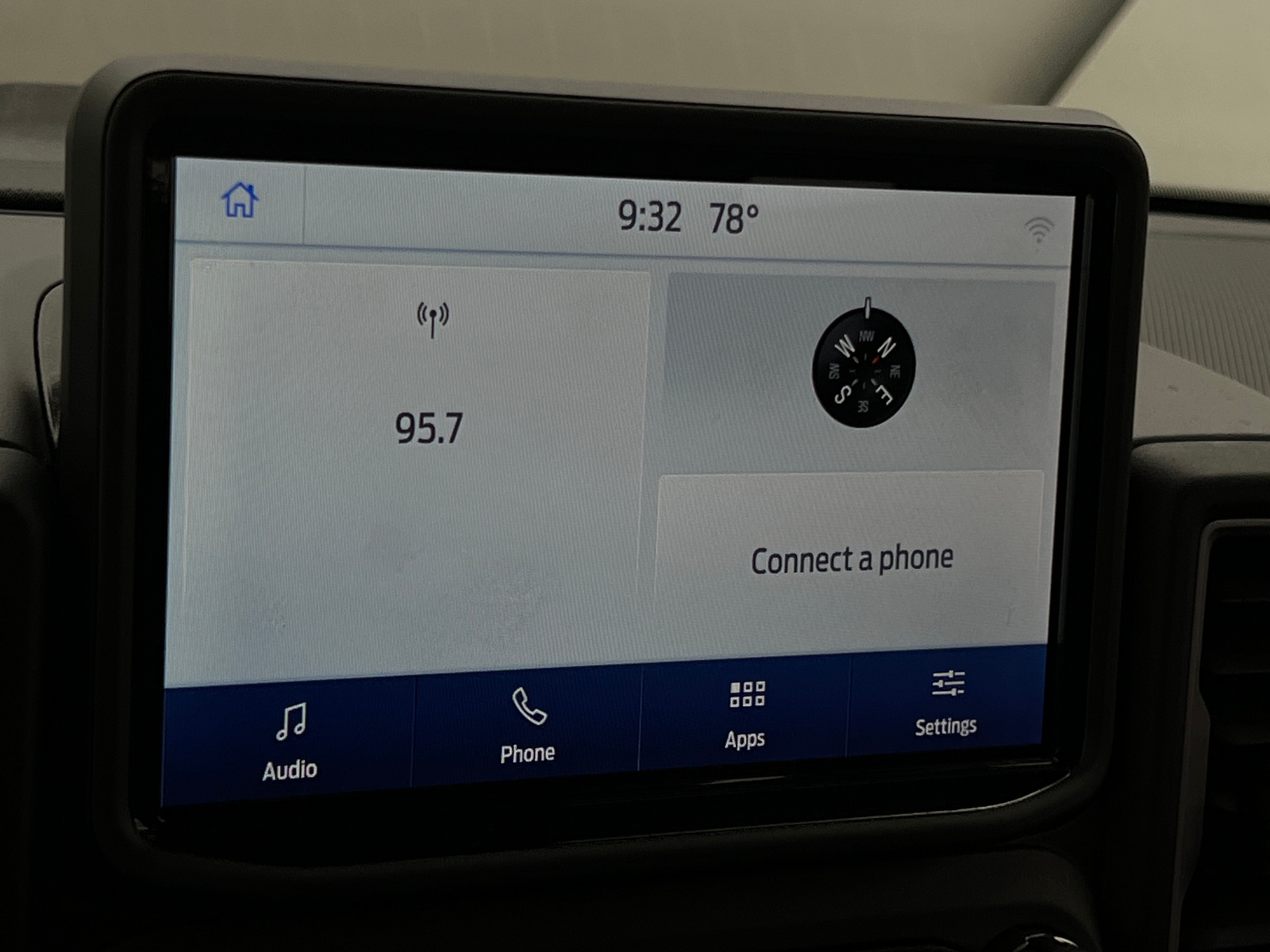 Thumbnail: 2021 Ford Bronco Sport - 4