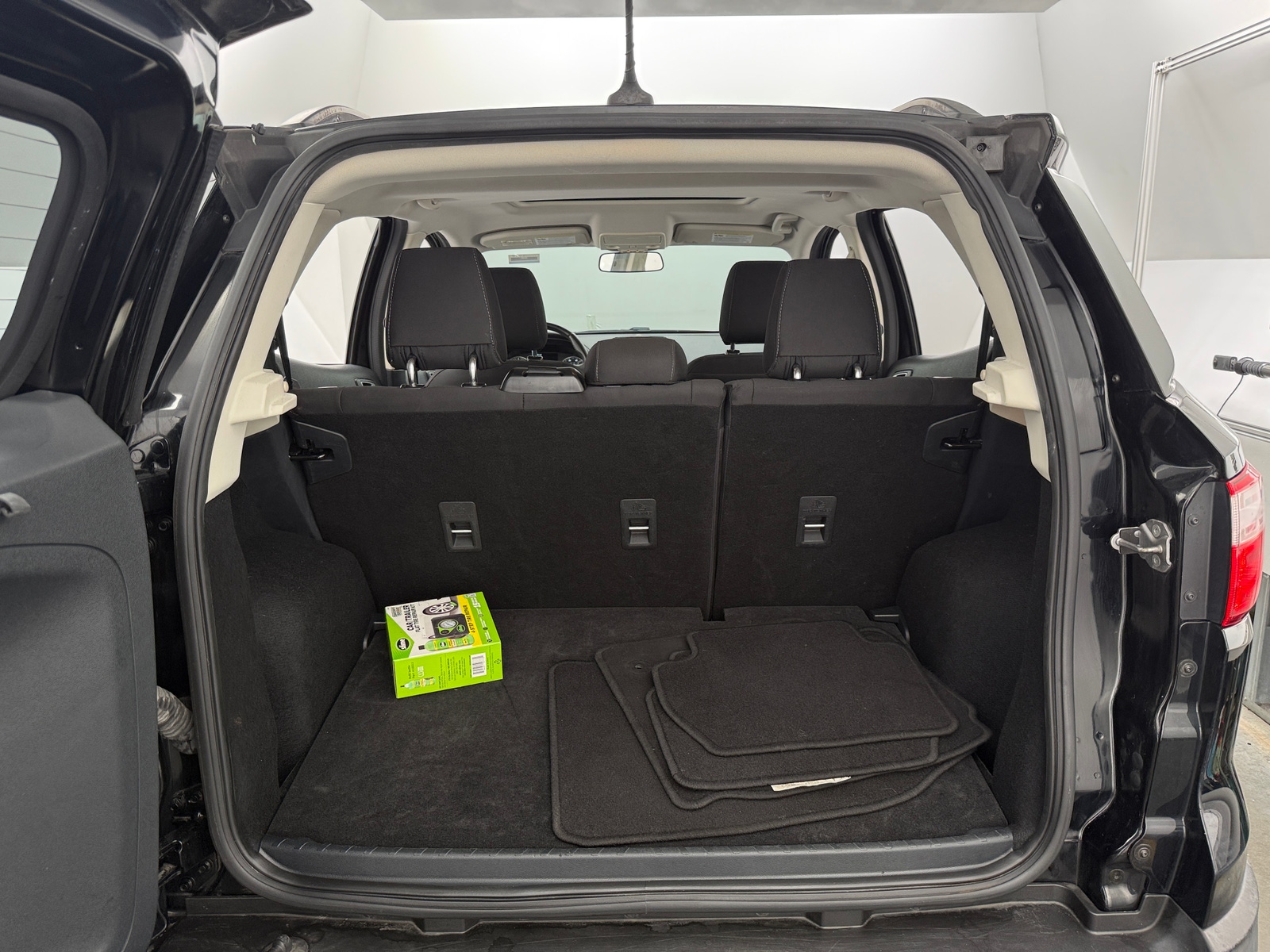 Thumbnail: 2019 Ford EcoSport - 7