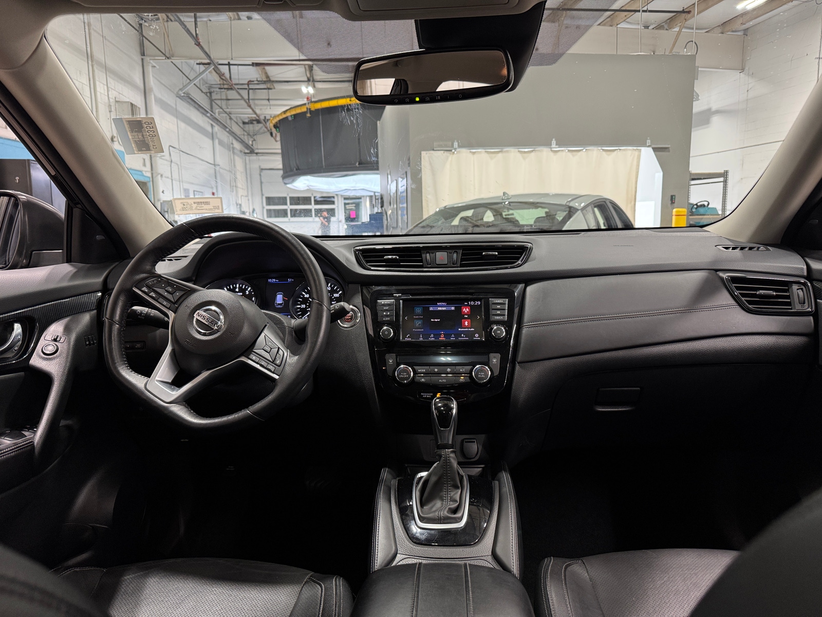 Thumbnail: 2018 Nissan Rogue - 2