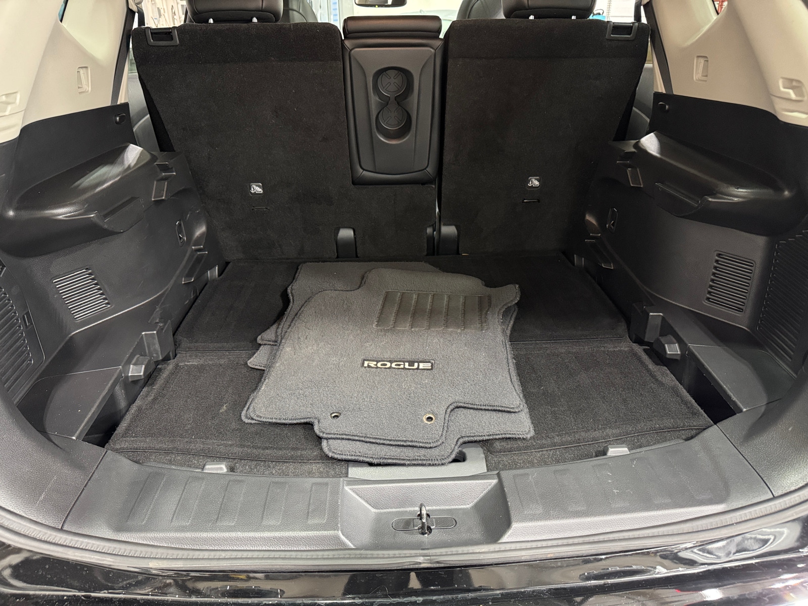 Thumbnail: 2018 Nissan Rogue - 6