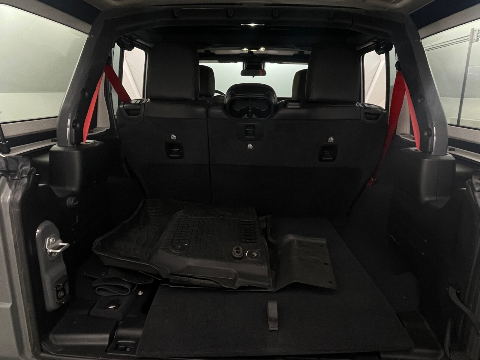 Thumbnail: 2020 Jeep Wrangler - 6