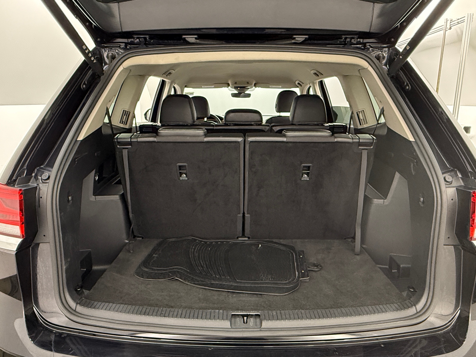 Thumbnail: 2024 Volkswagen Atlas - 6