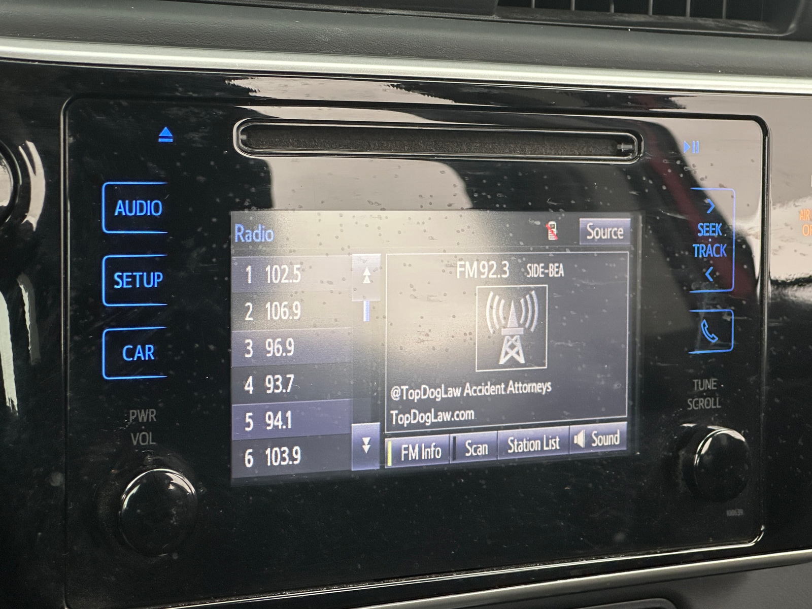 Thumbnail: 2017 Toyota Corolla - 4