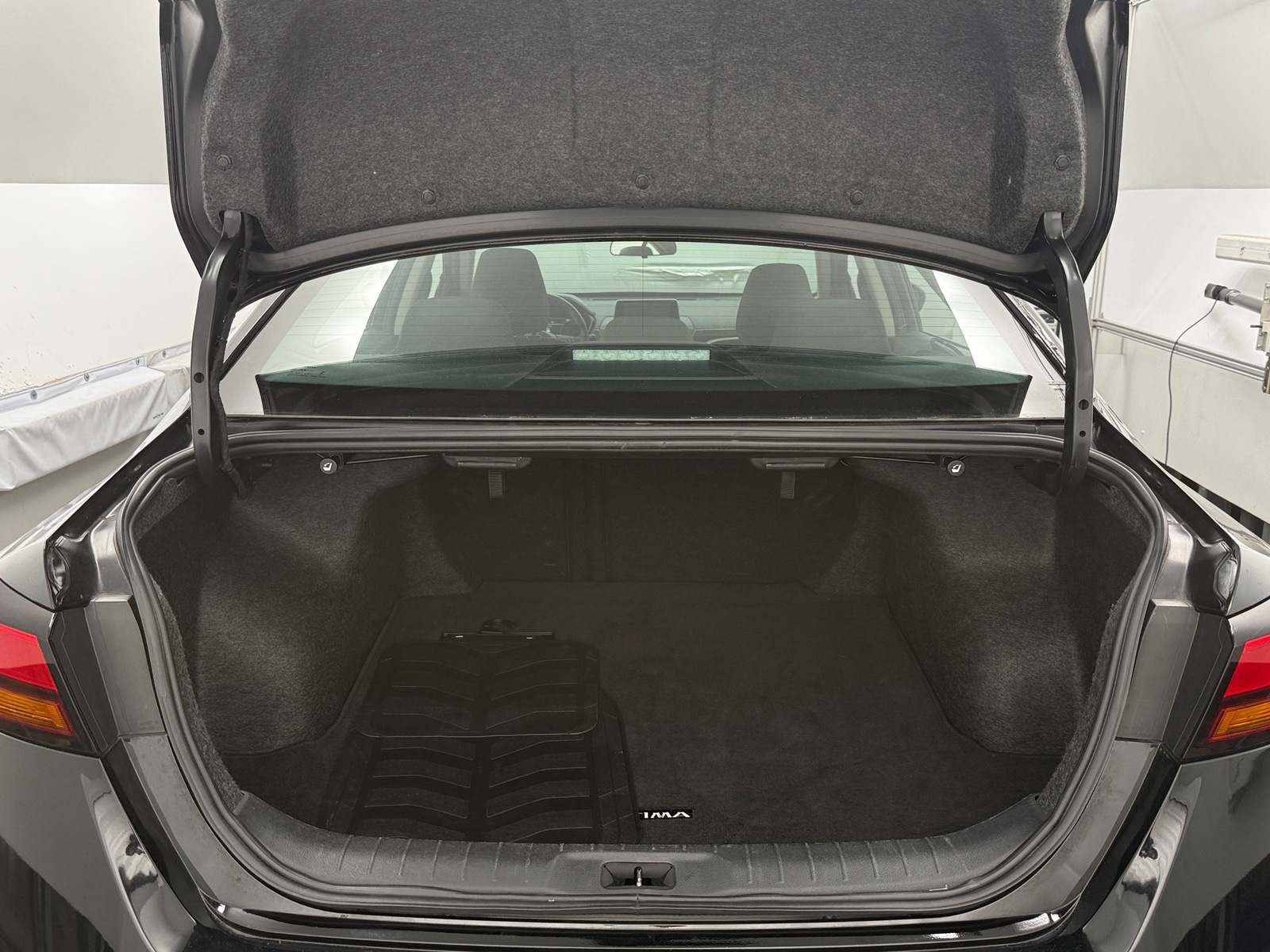 Thumbnail: 2024 Nissan Altima - 7