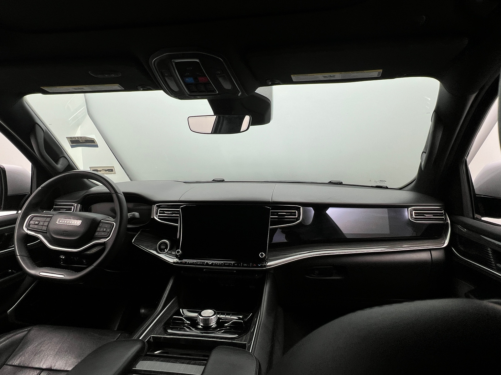 Thumbnail: 2022 Jeep Wagoneer - 2