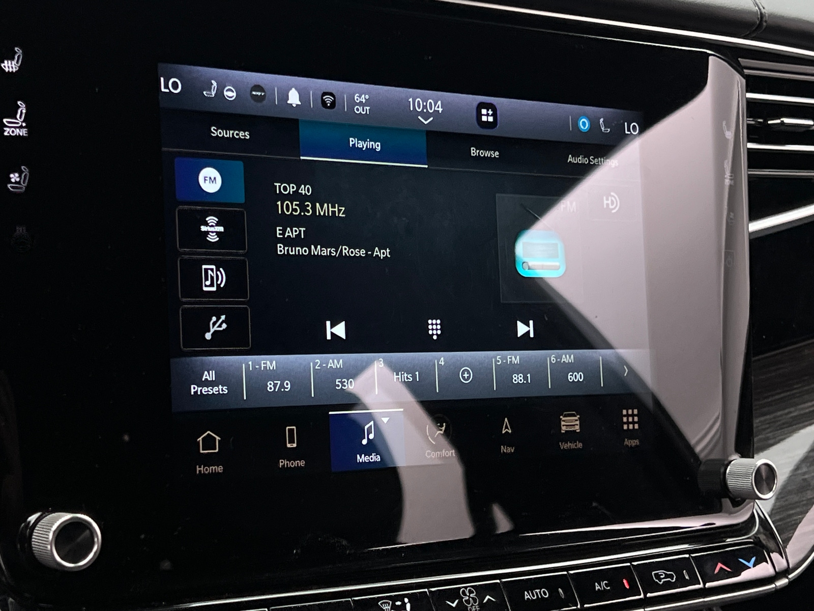 Thumbnail: 2022 Jeep Wagoneer - 3