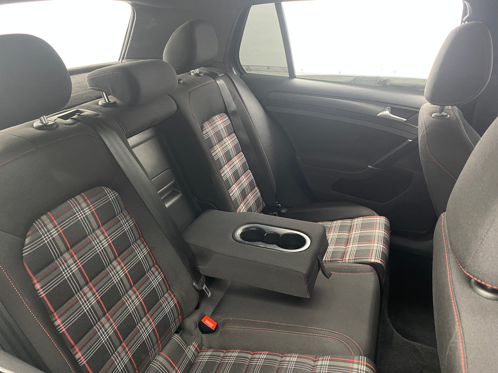 Thumbnail: 2018 Volkswagen Golf - 6