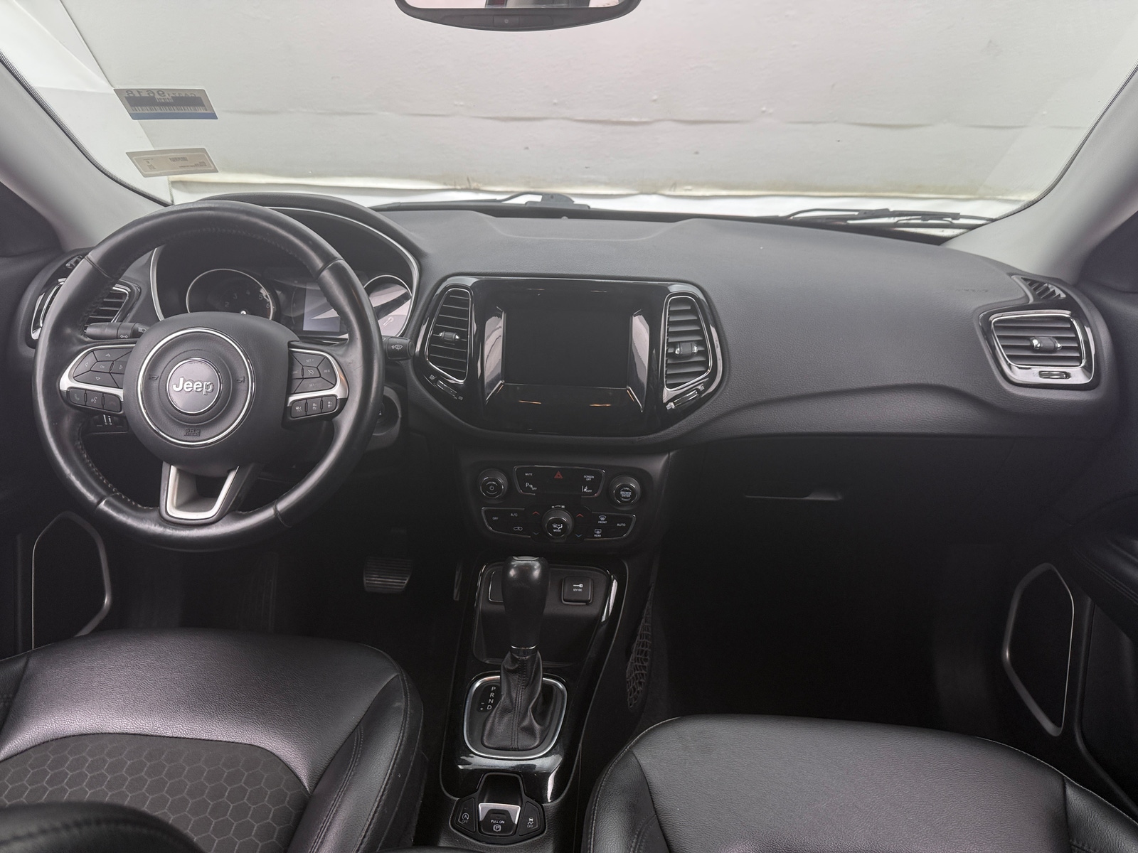 Thumbnail: 2019 Jeep Compass - 3