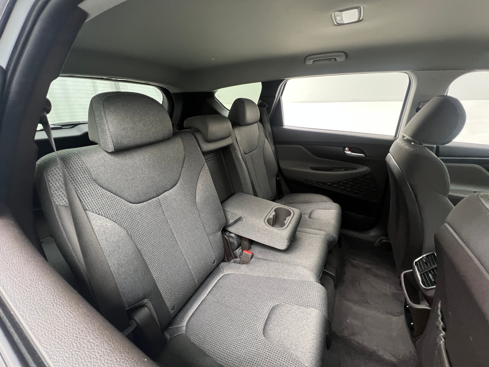 Thumbnail: 2019 Hyundai Santa Fe - 6