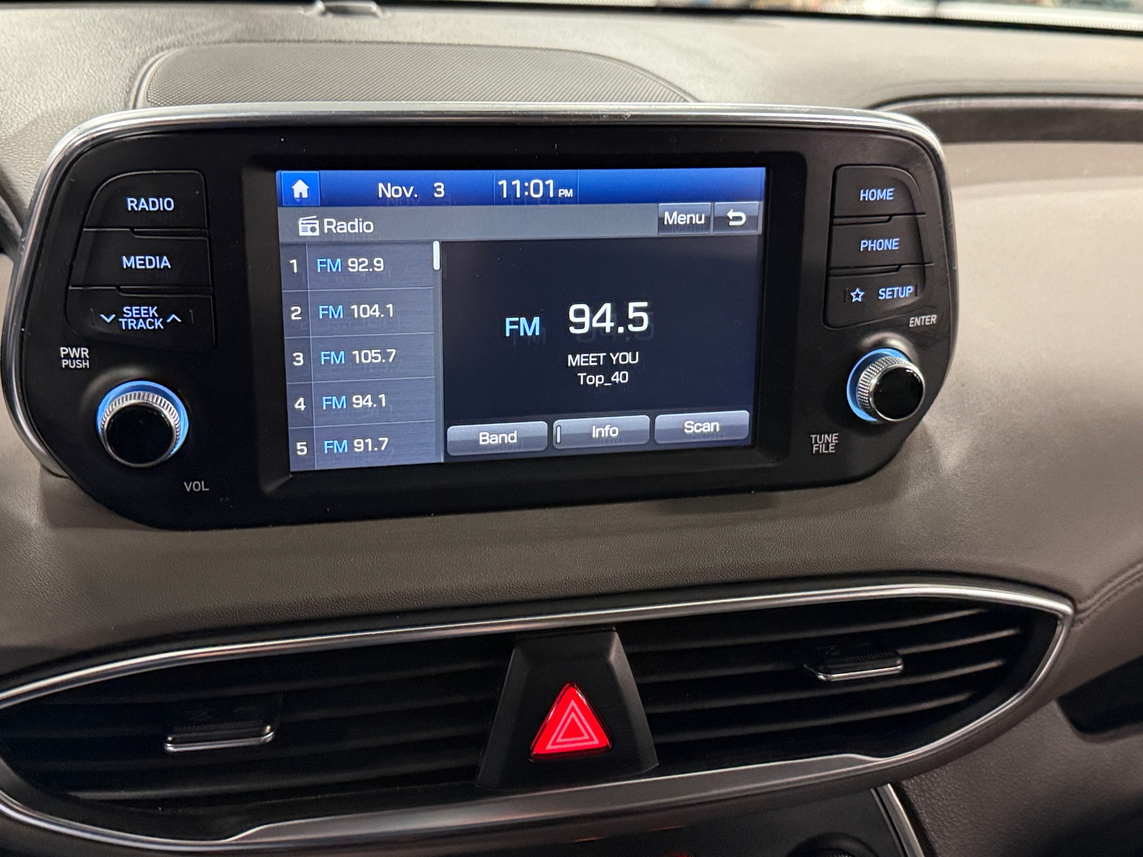 Thumbnail: 2019 Hyundai Santa Fe - 4