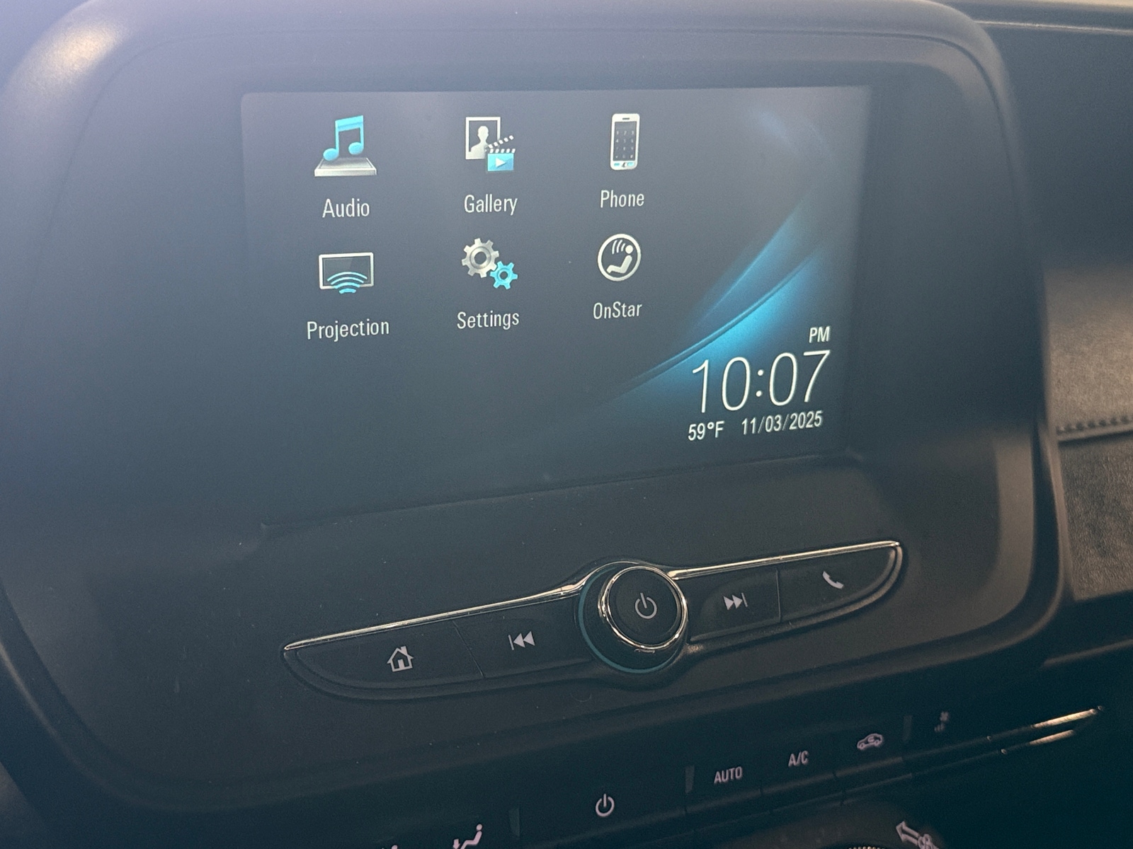 Thumbnail: 2017 Chevrolet Camaro - 4