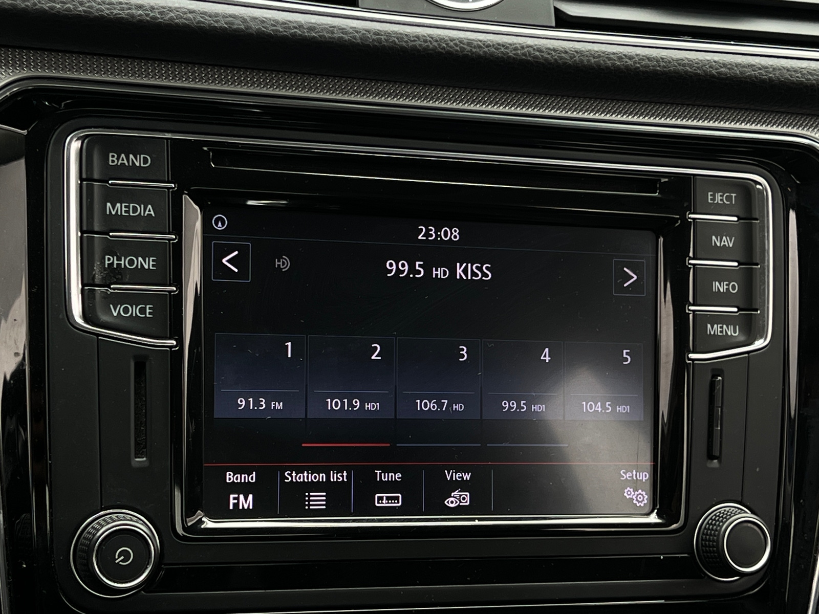 Thumbnail: 2017 Volkswagen Passat - 3