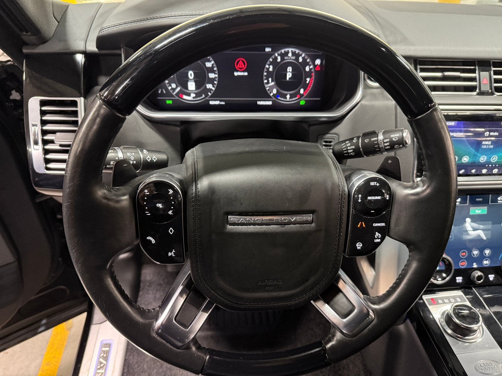 Thumbnail: 2020 Land Rover Range Rover - 4