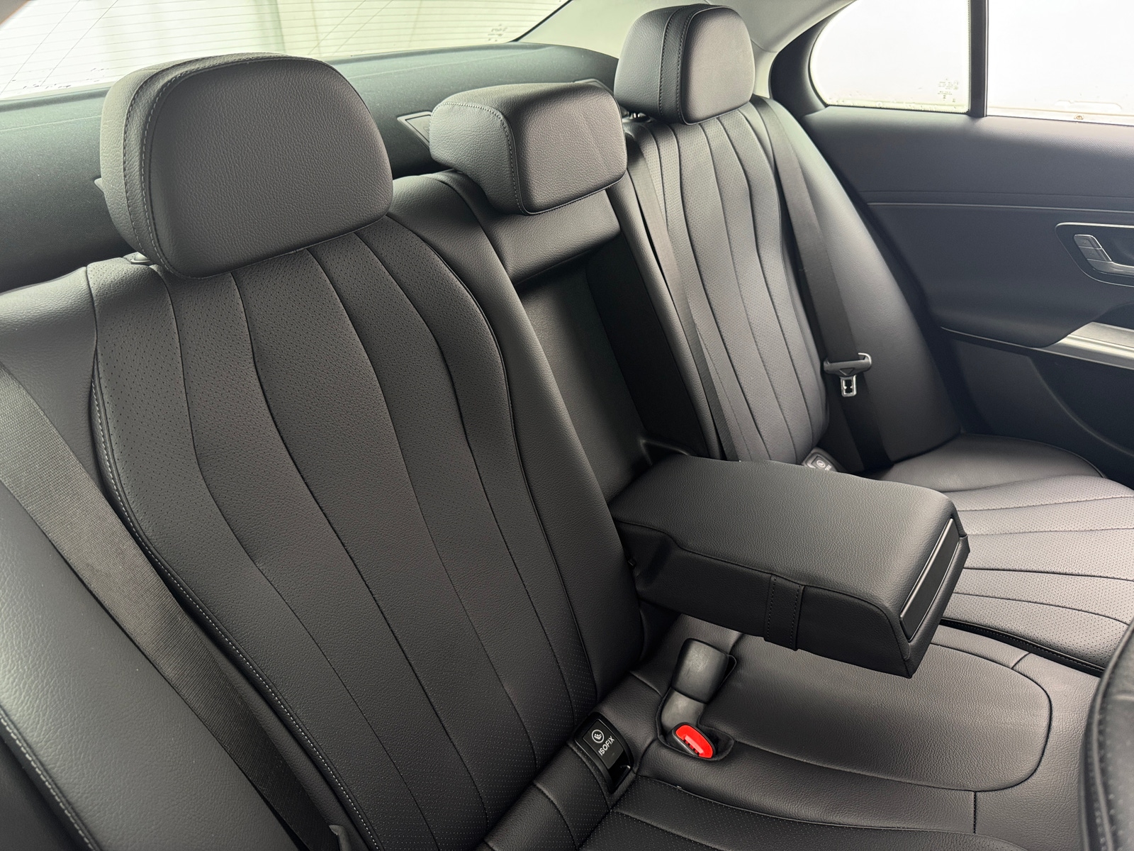 Thumbnail: 2025 Mercedes-Benz E-Class - 5