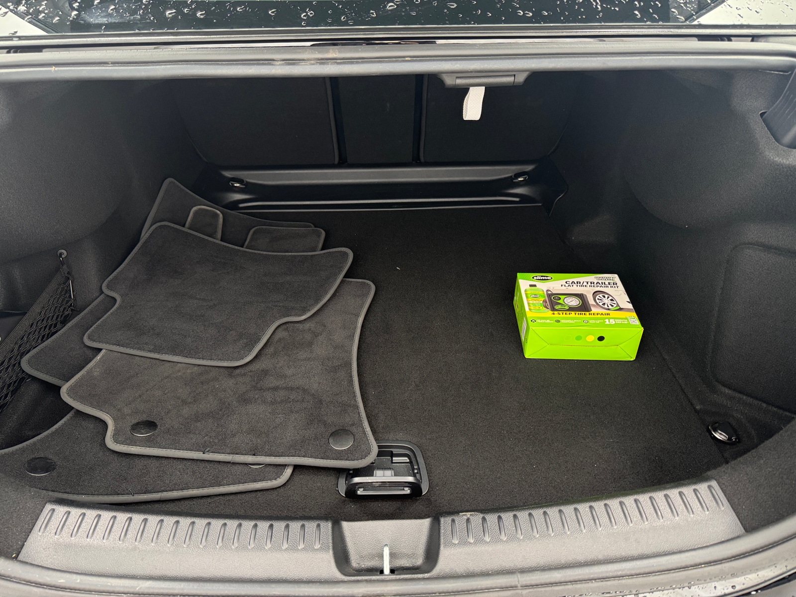 Thumbnail: 2025 Mercedes-Benz E-Class - 6