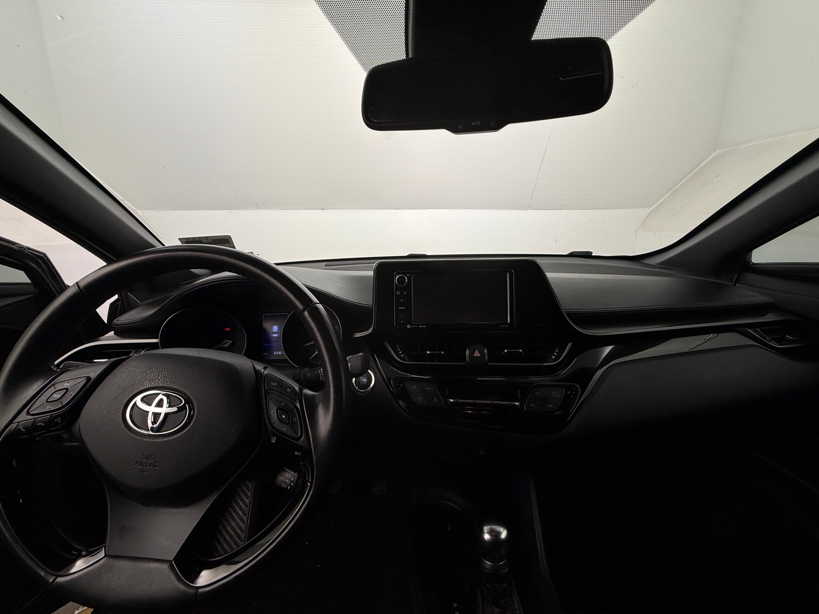 Thumbnail: 2018 Toyota C-HR - 3