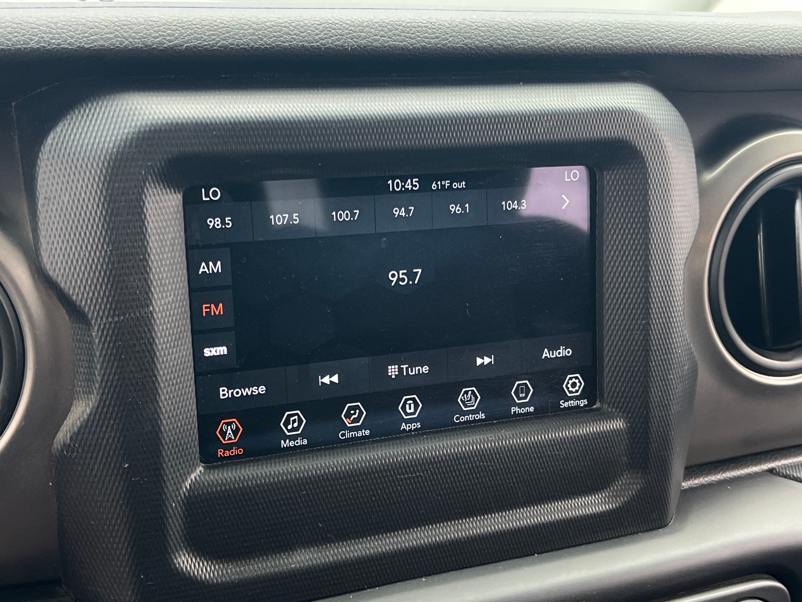 Thumbnail: 2020 Jeep Gladiator - 4