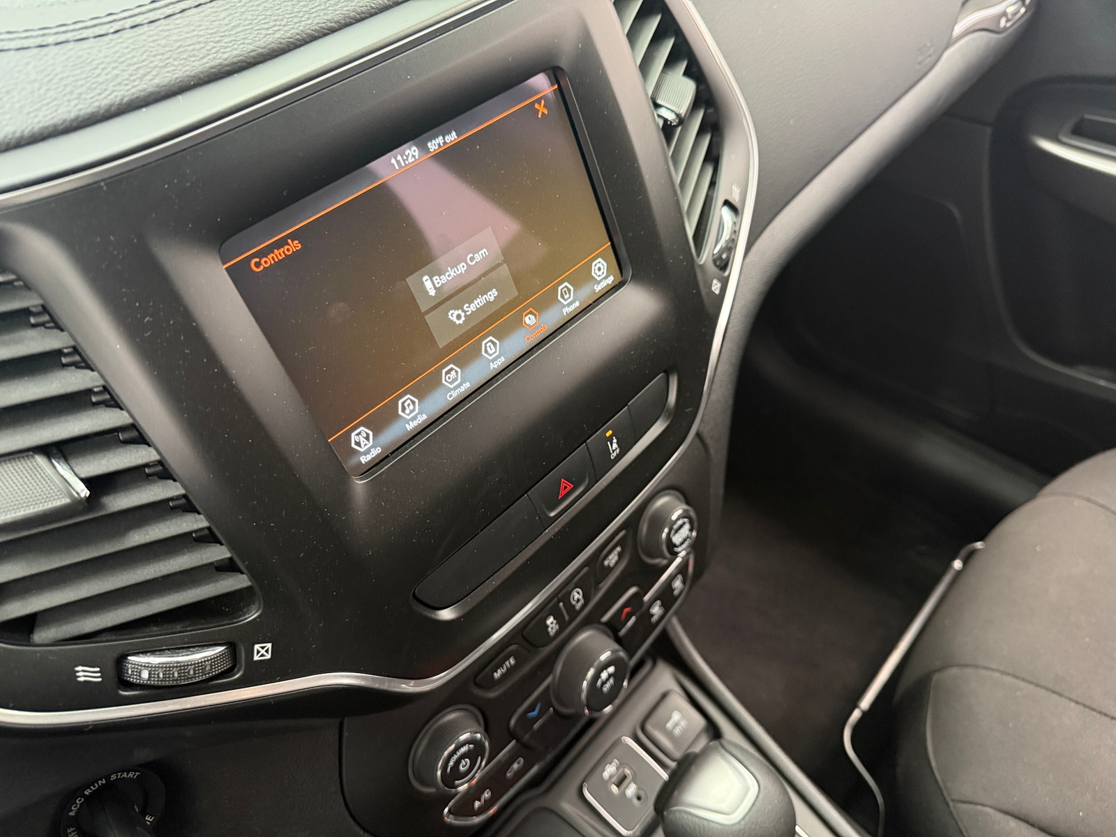 Thumbnail: 2021 Jeep Cherokee - 4