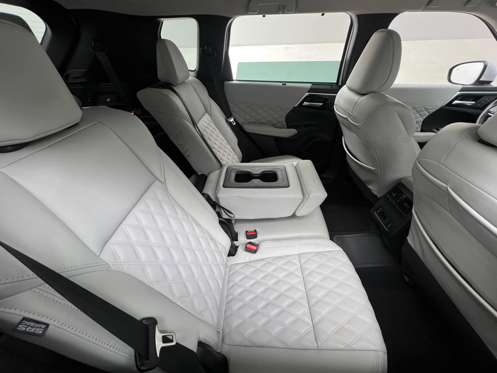 Thumbnail: 2023 Mitsubishi Outlander - 5