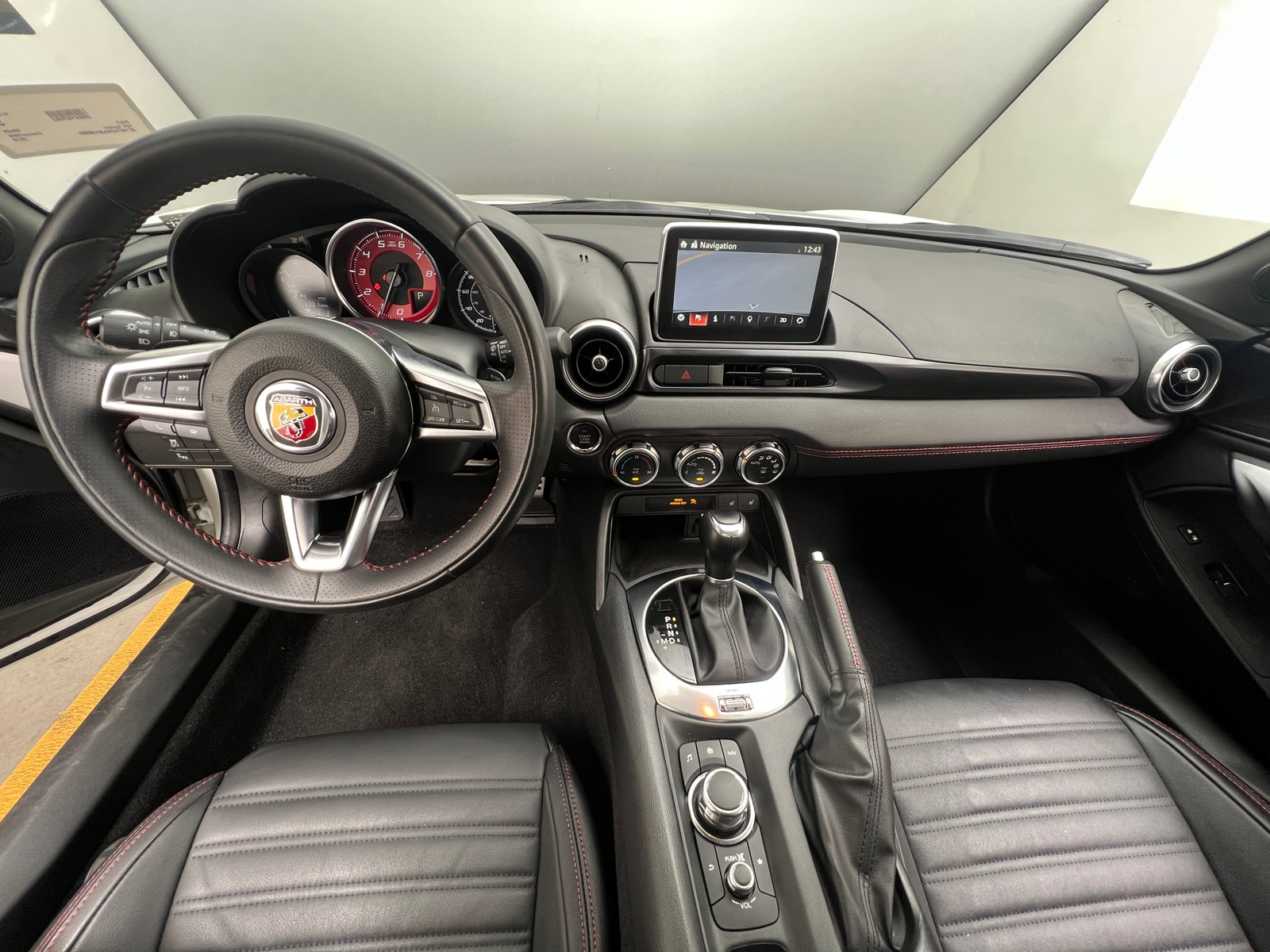 Thumbnail: 2018 Fiat 124 Spider - 2