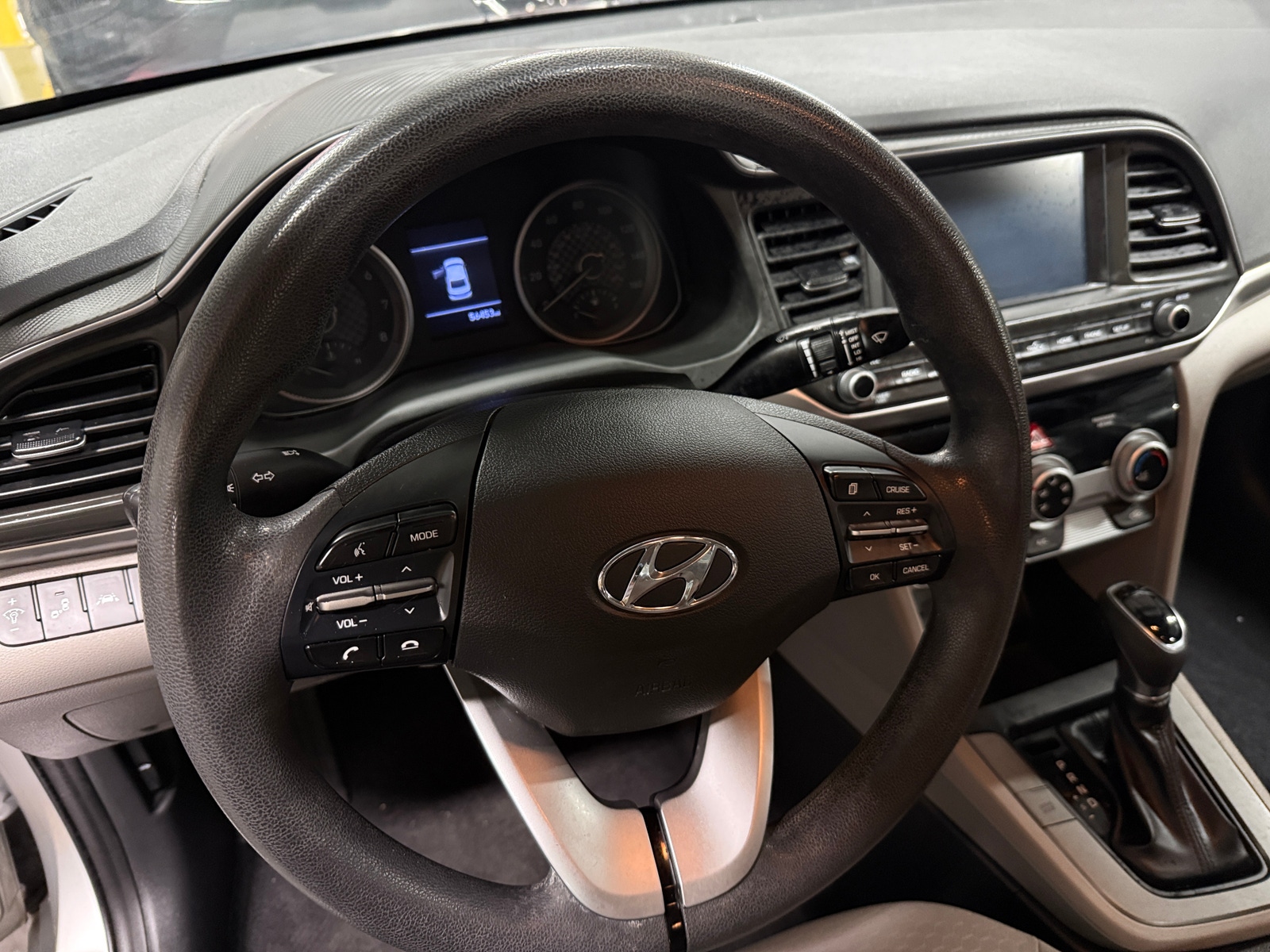 Thumbnail: 2019 Hyundai Elantra - 5