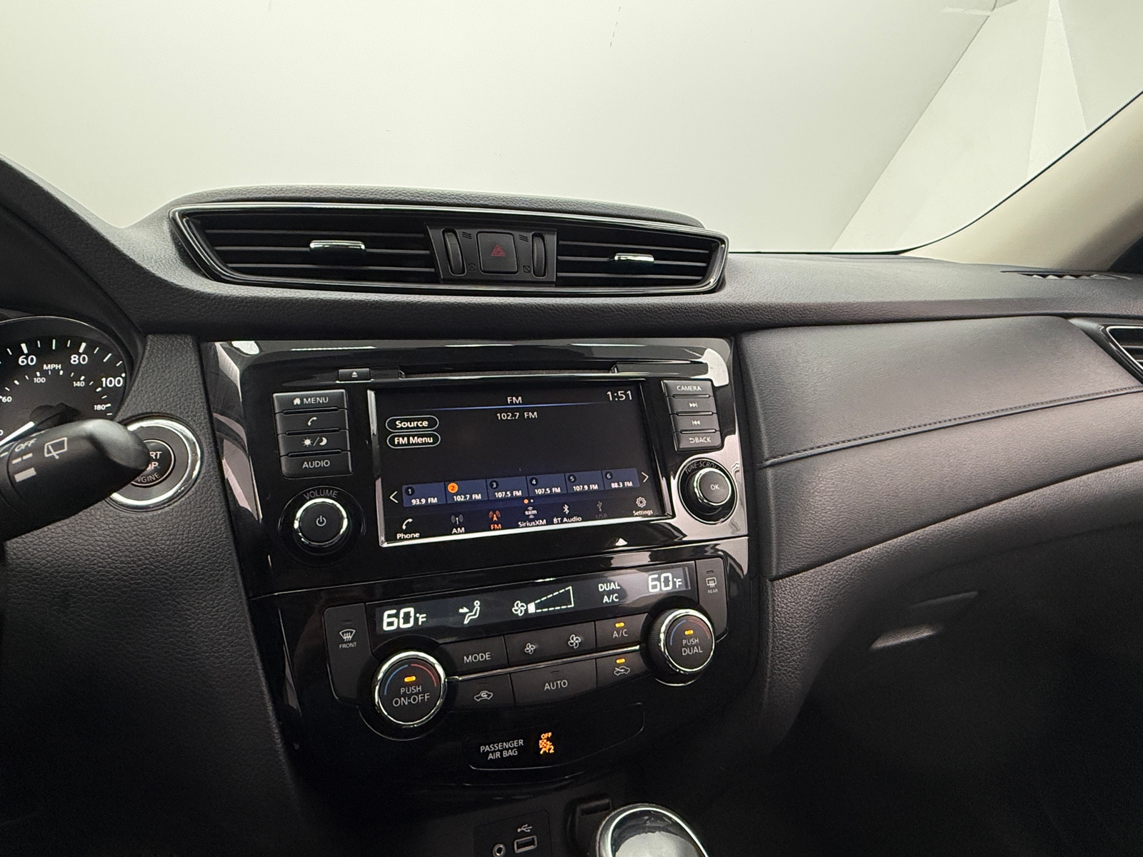 Thumbnail: 2019 Nissan Rogue - 4