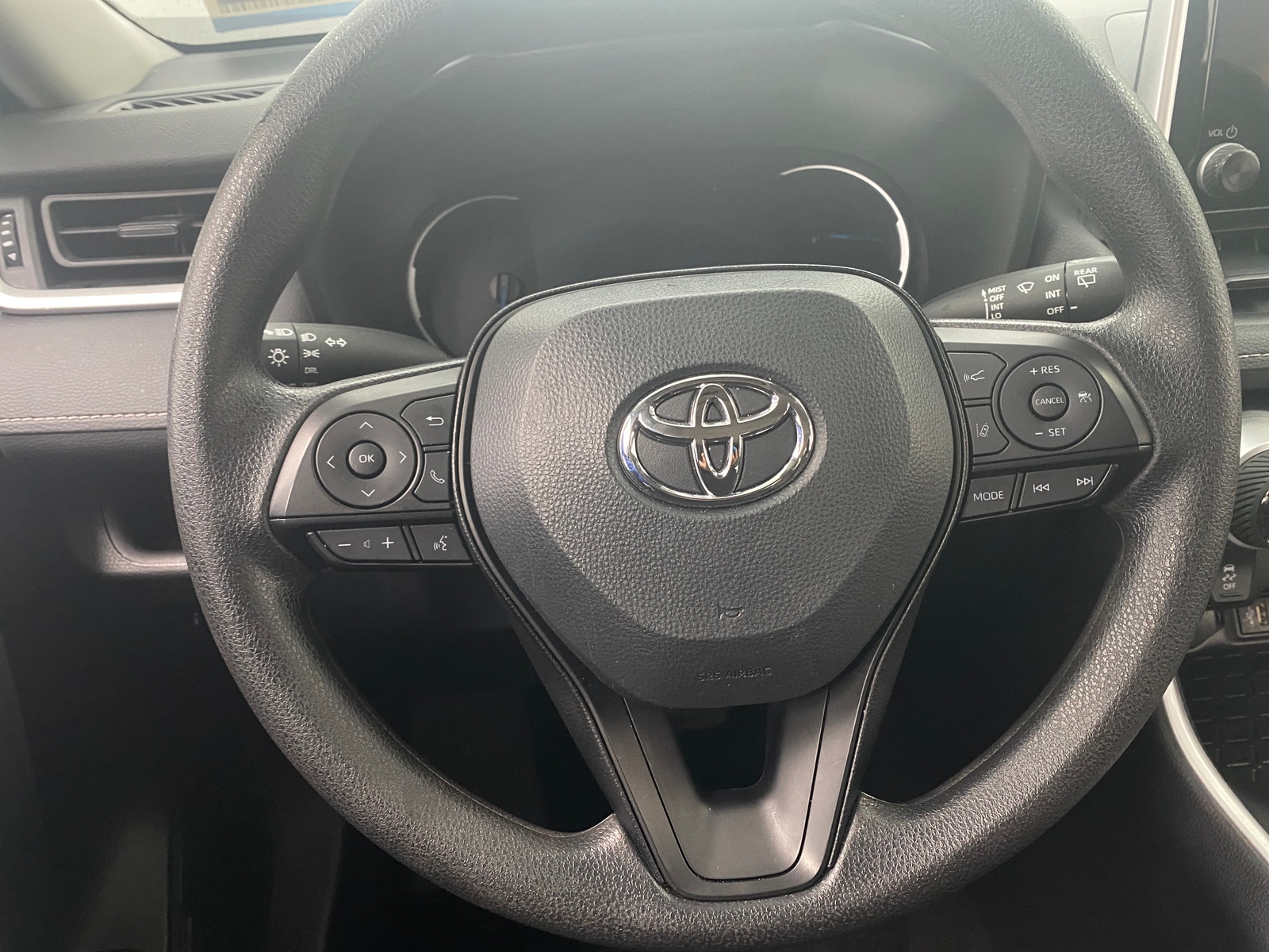 Thumbnail: 2025 Toyota RAV4 - 5